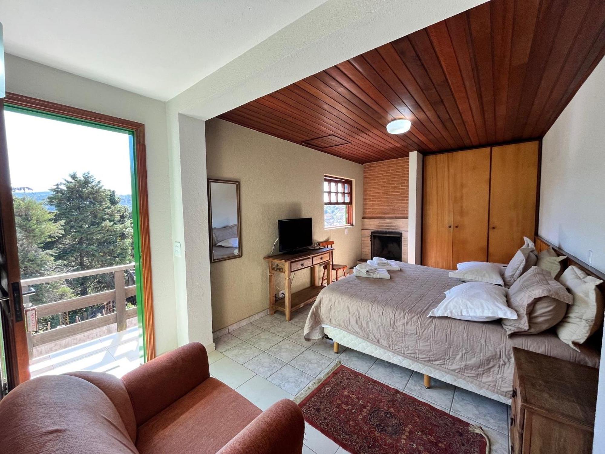 Double Room Spa Bath Fireplace