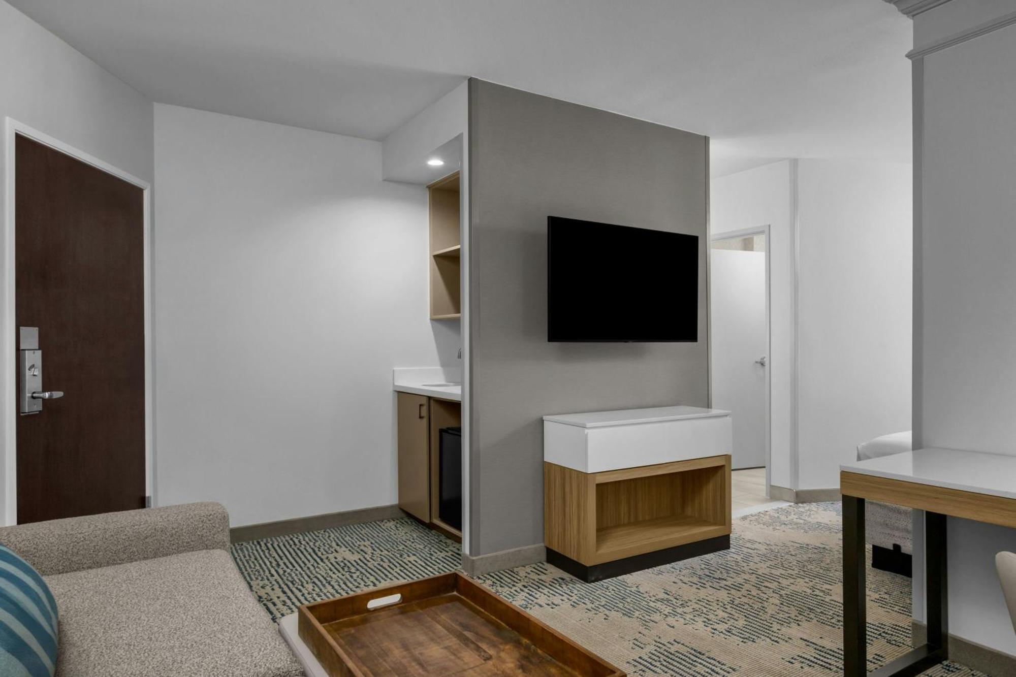 King Suite Trundle Sofa