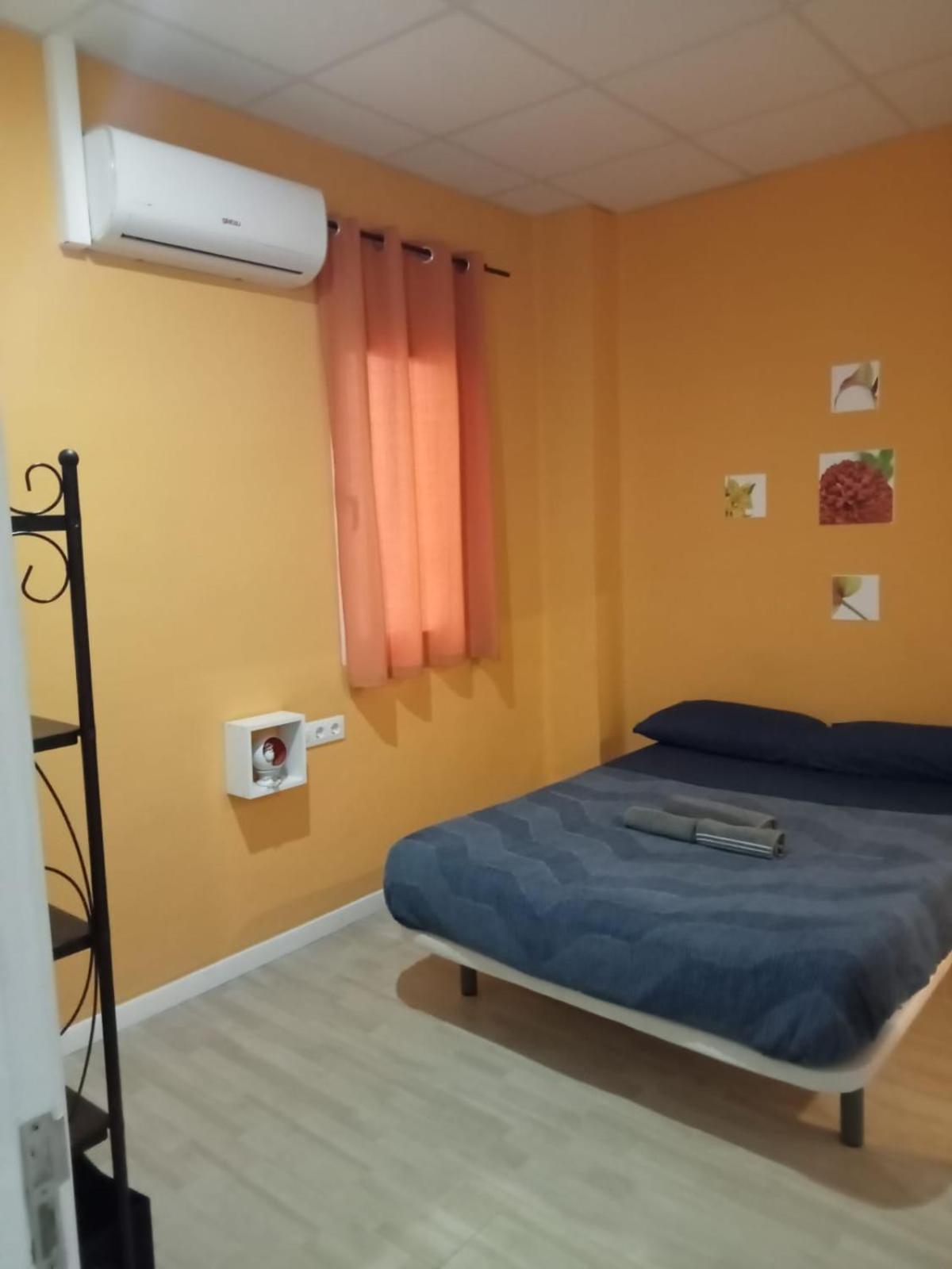 Single Room Private Bathroom