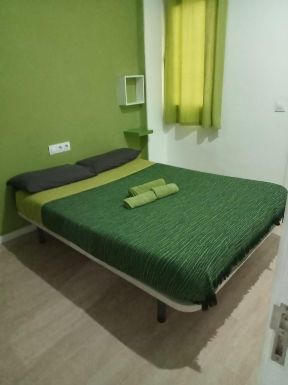 Single Room Private Bathroom