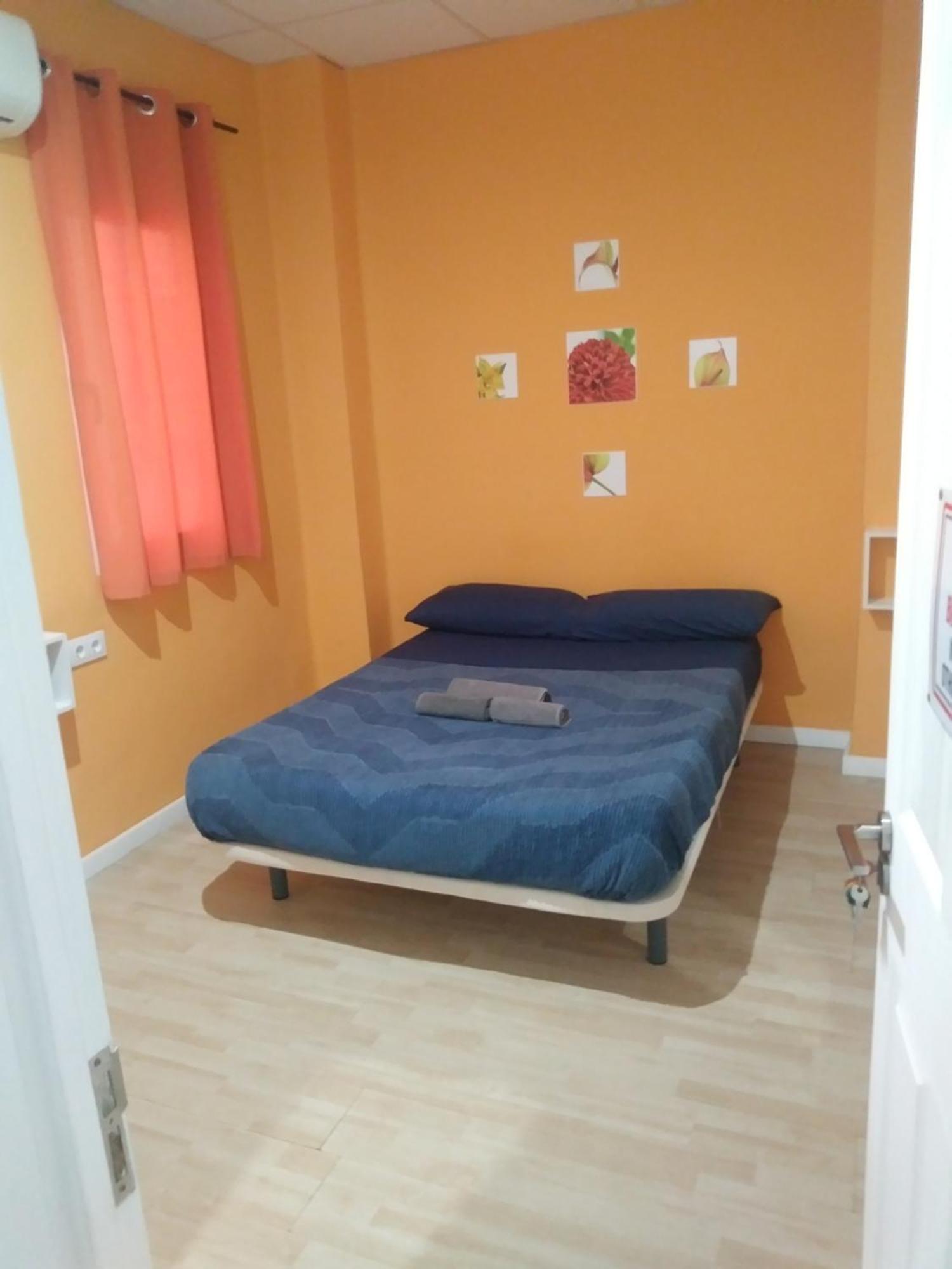 Single Room Private Bathroom