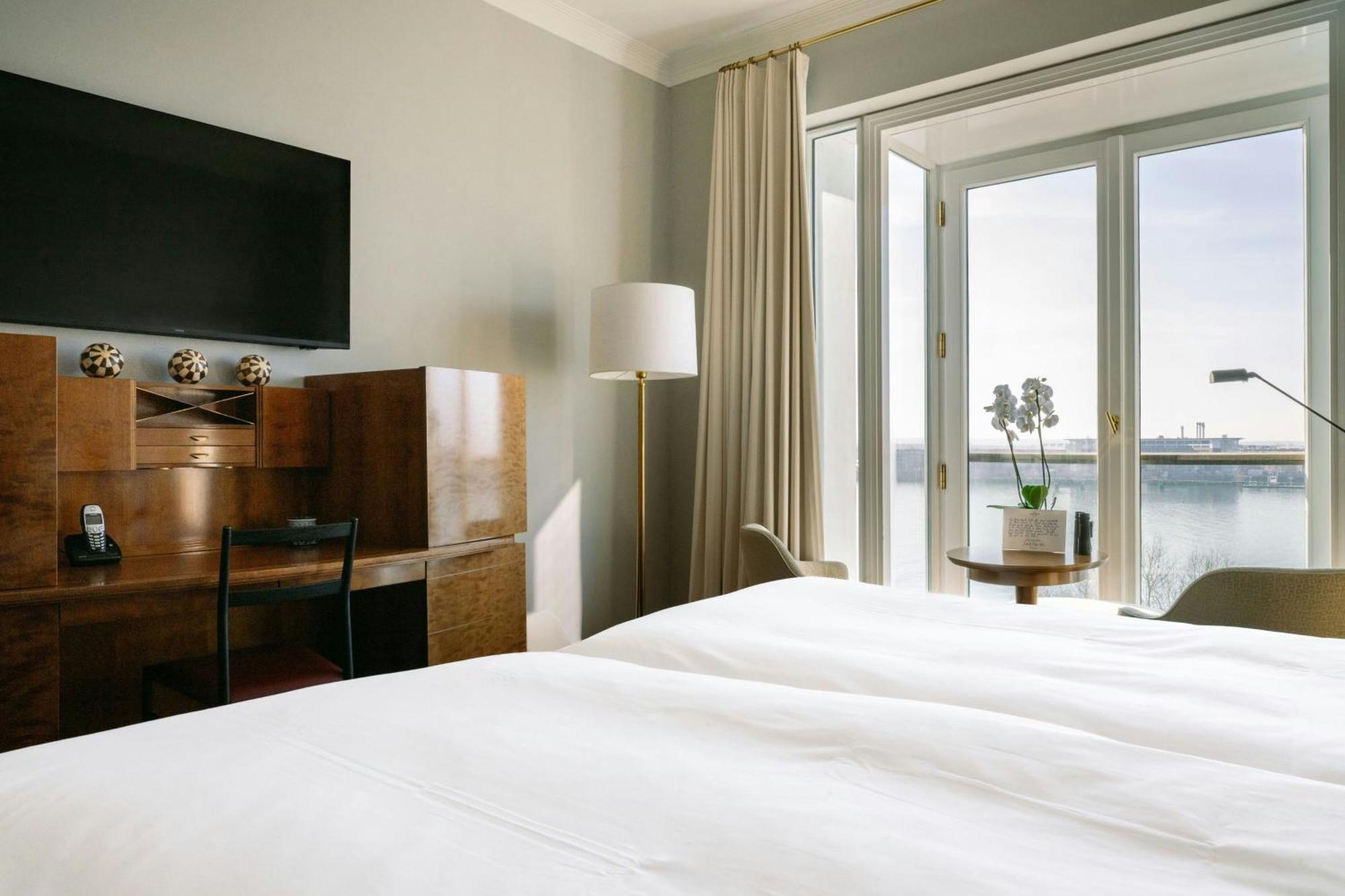 Deluxe Double Room River View