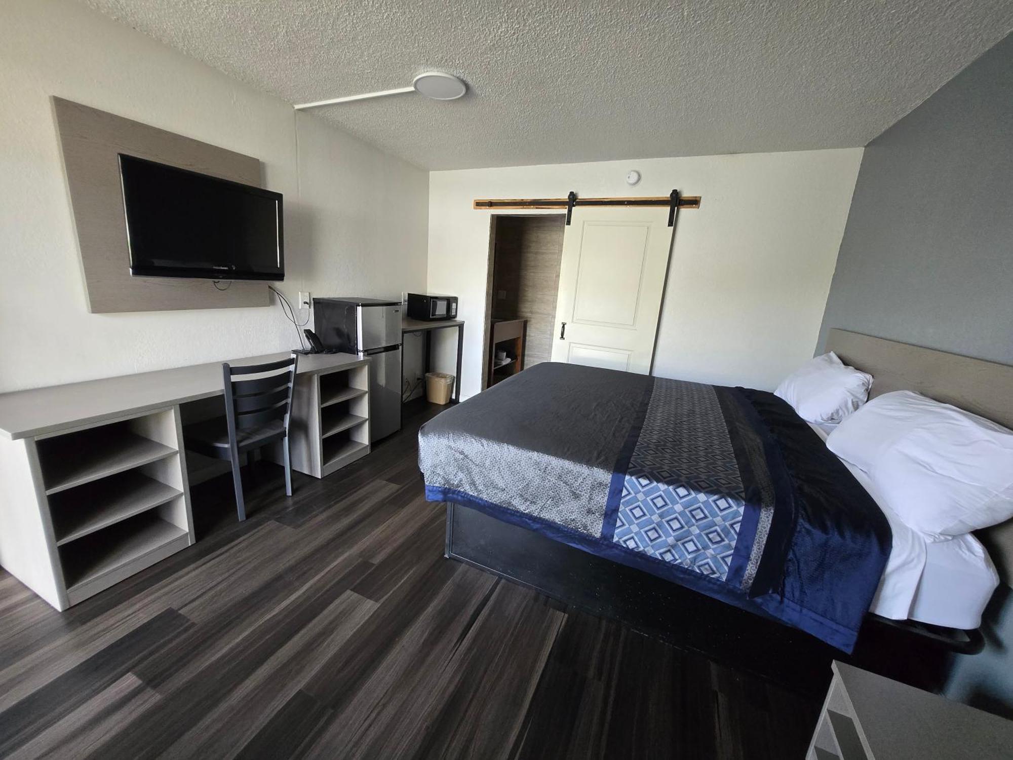 Double Room Two Double Beds Non-Smoking