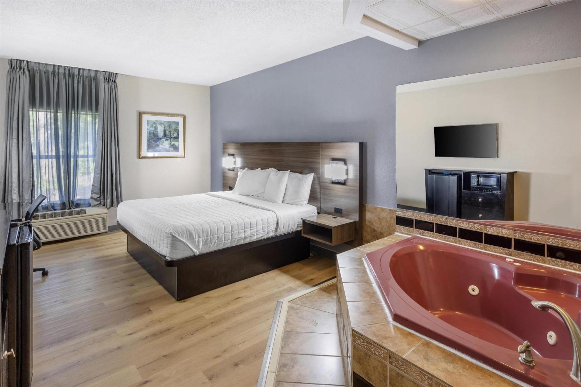 King Suite Spa Bath Non-Smoking