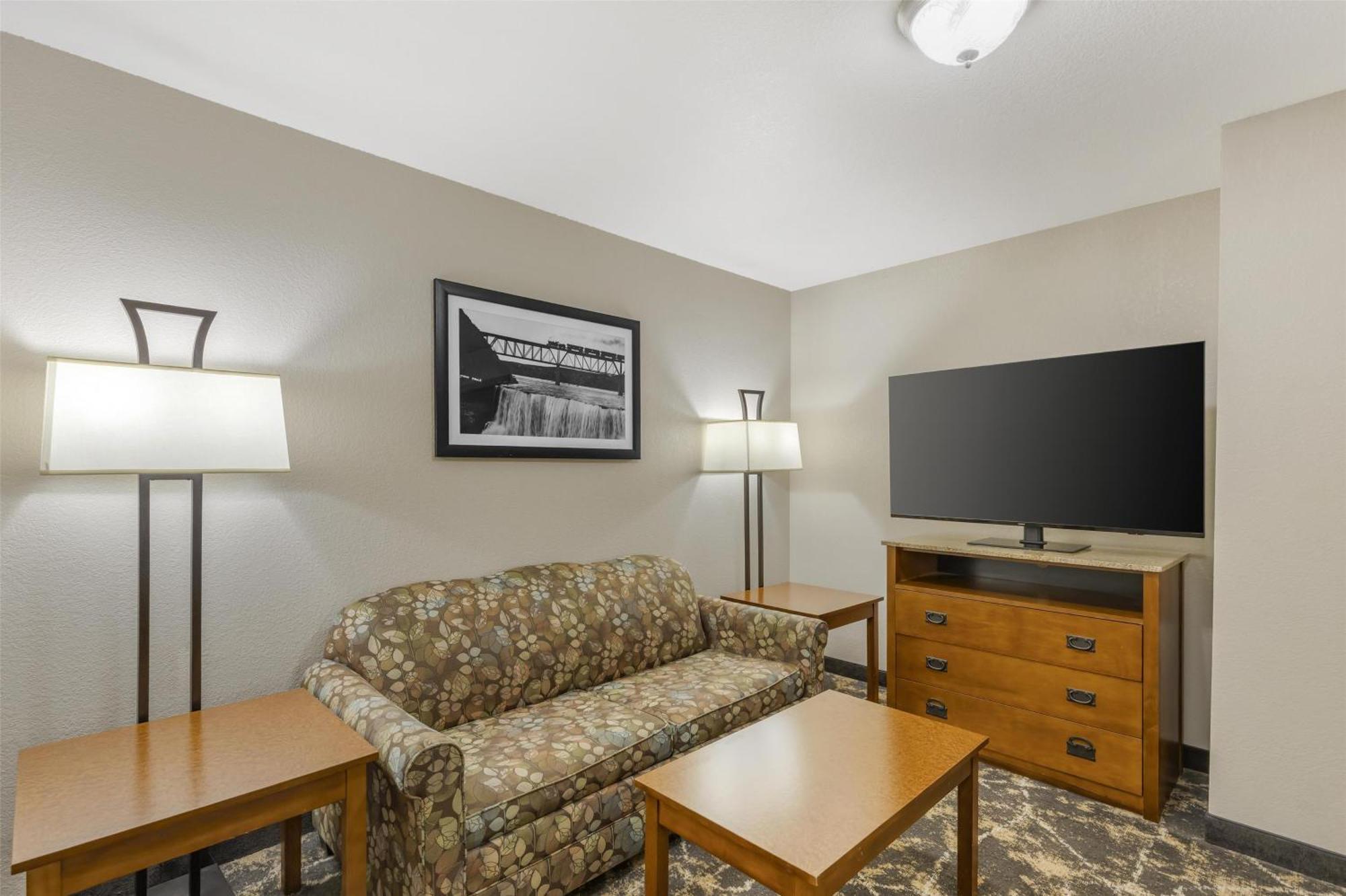 Superior King Suite
