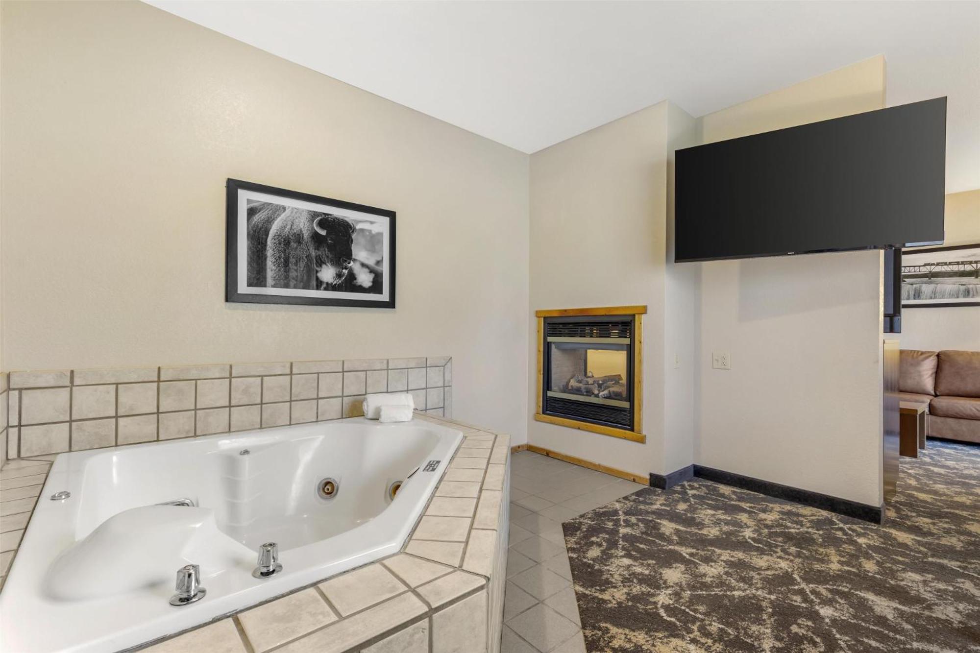 King Suite Spa Bath