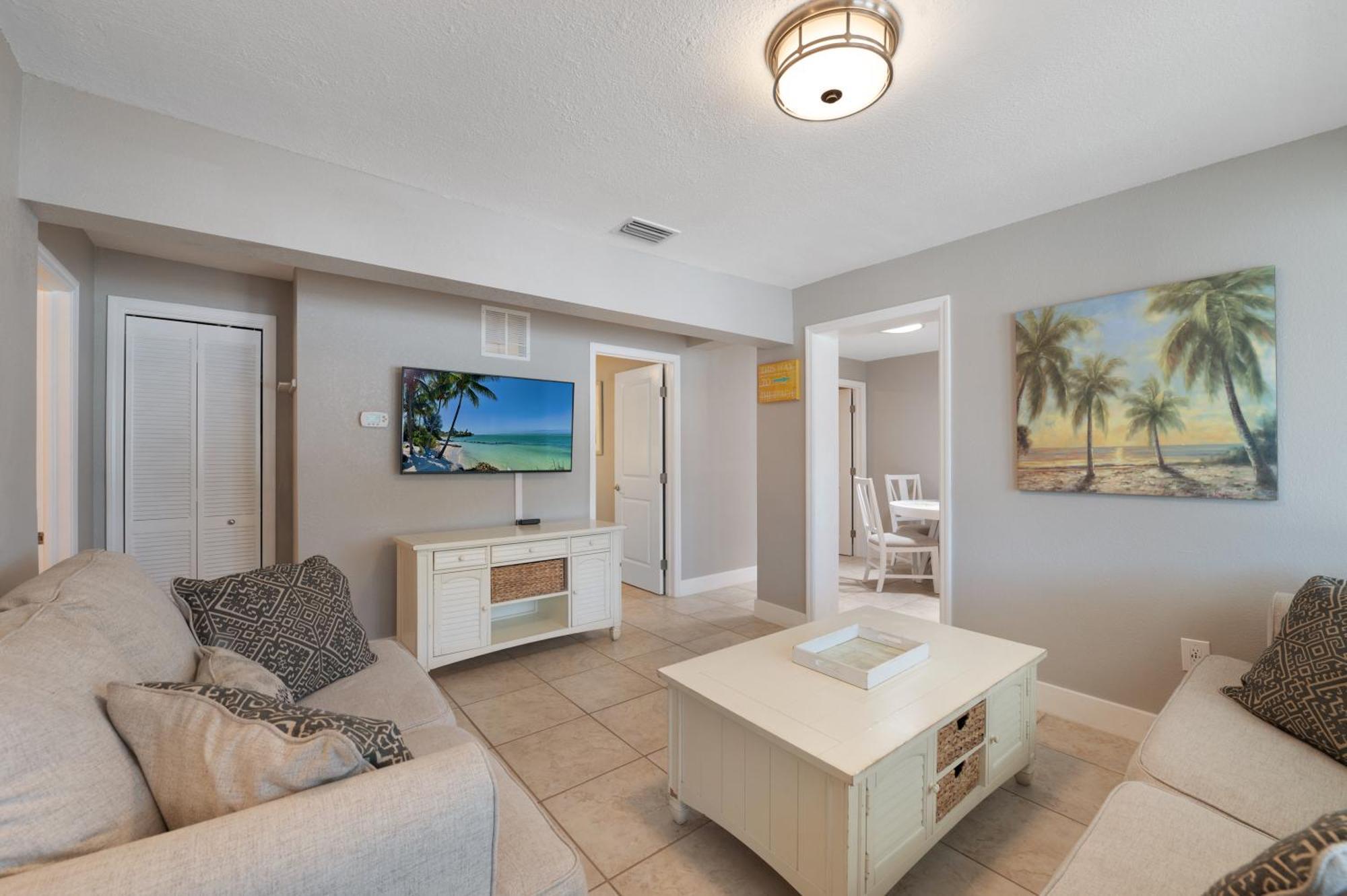 Bay Side Two-Bedroom Queen Suite-Non Smoking