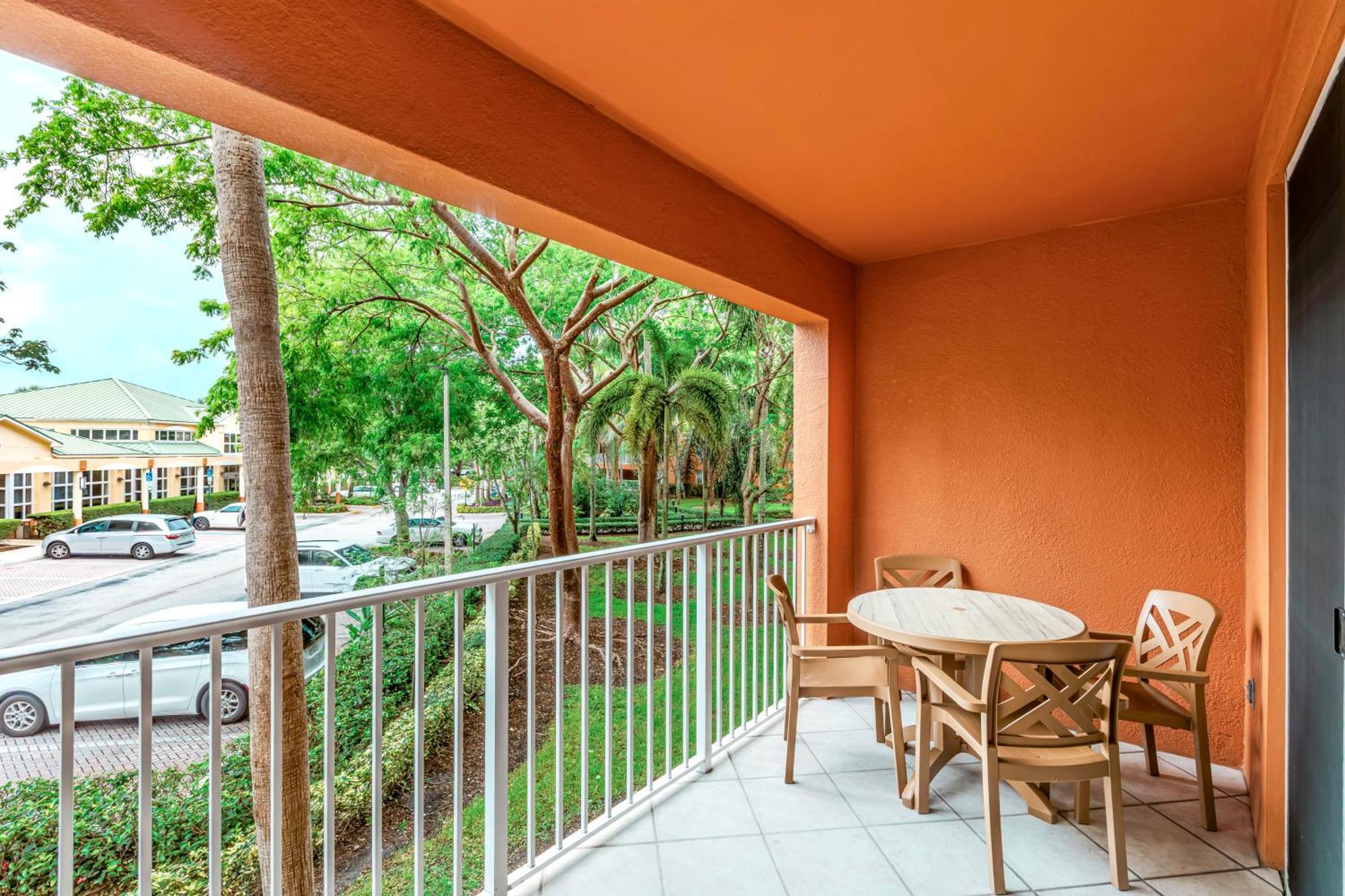 Suite Garden View