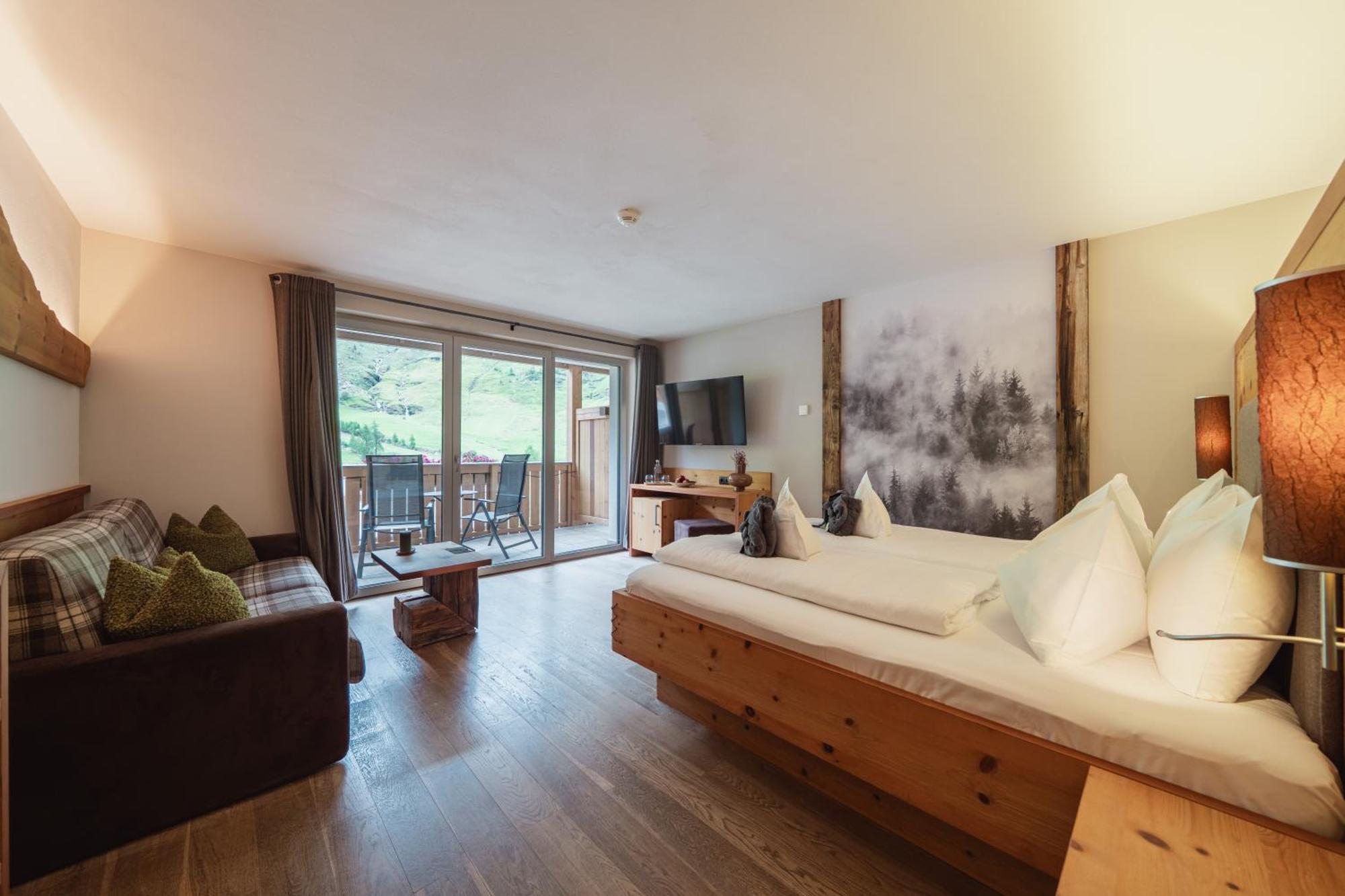 Deluxe Double Room Balcony