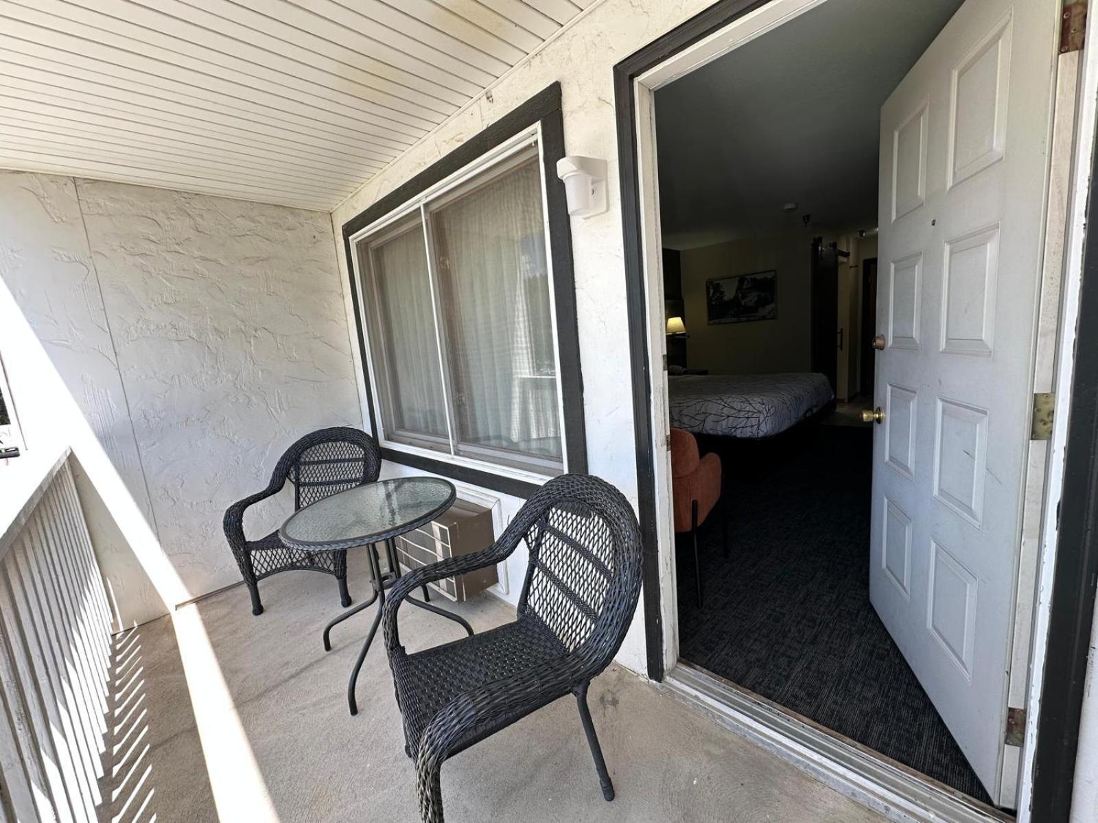 Queen Room Two Queen Beds Balcony