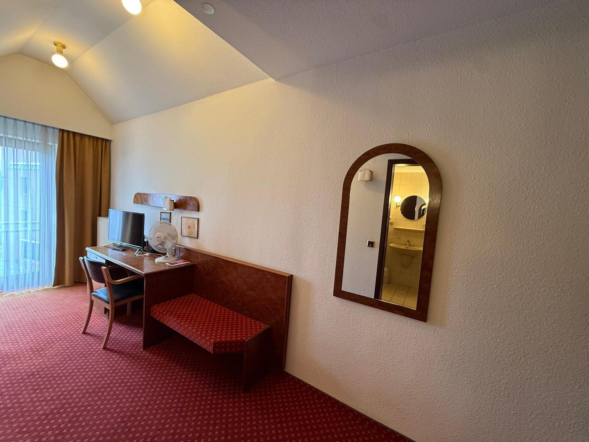 Single Room Bathroom