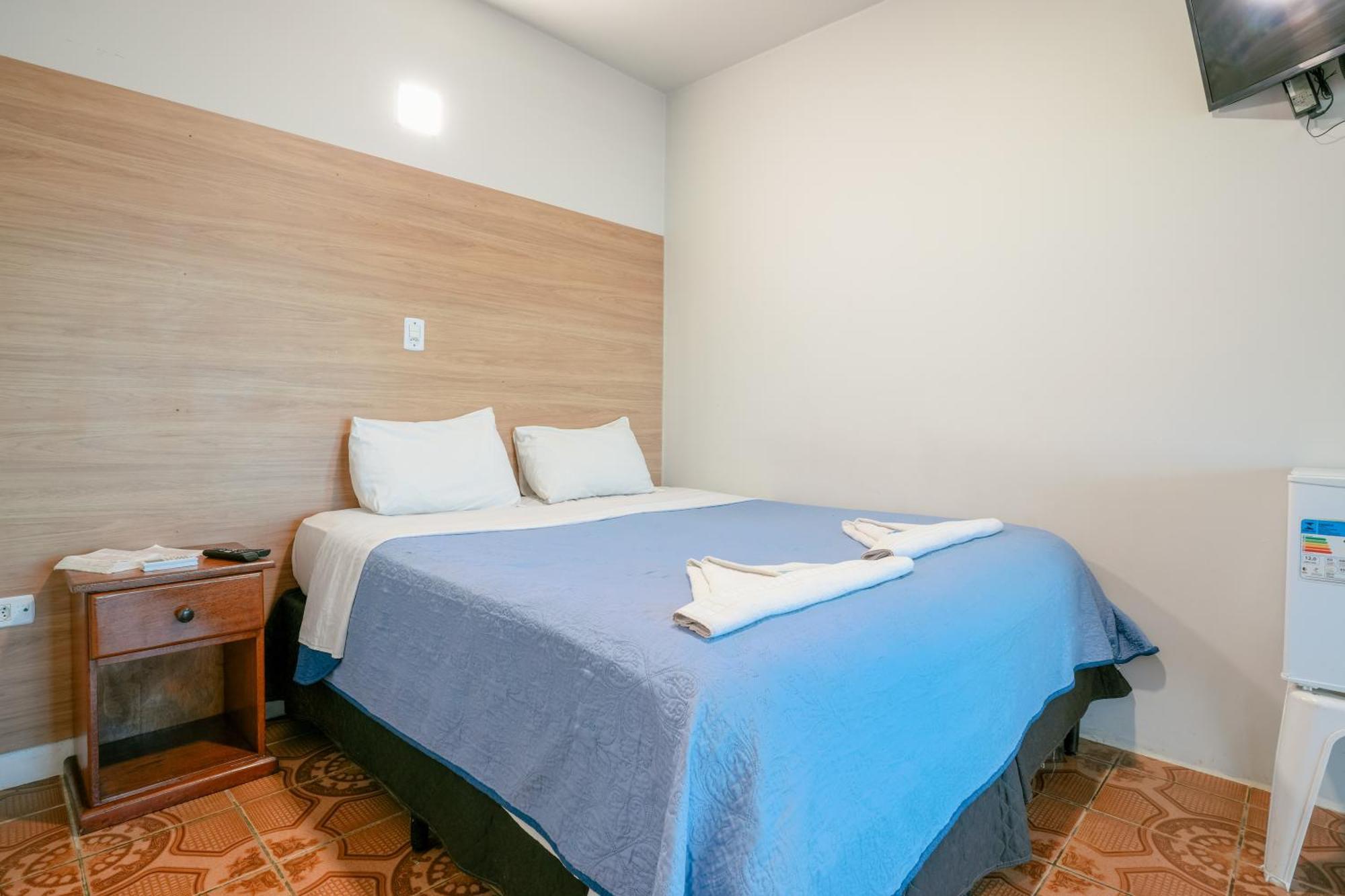 Quarto com Cama Queen-size e Vista do Mar