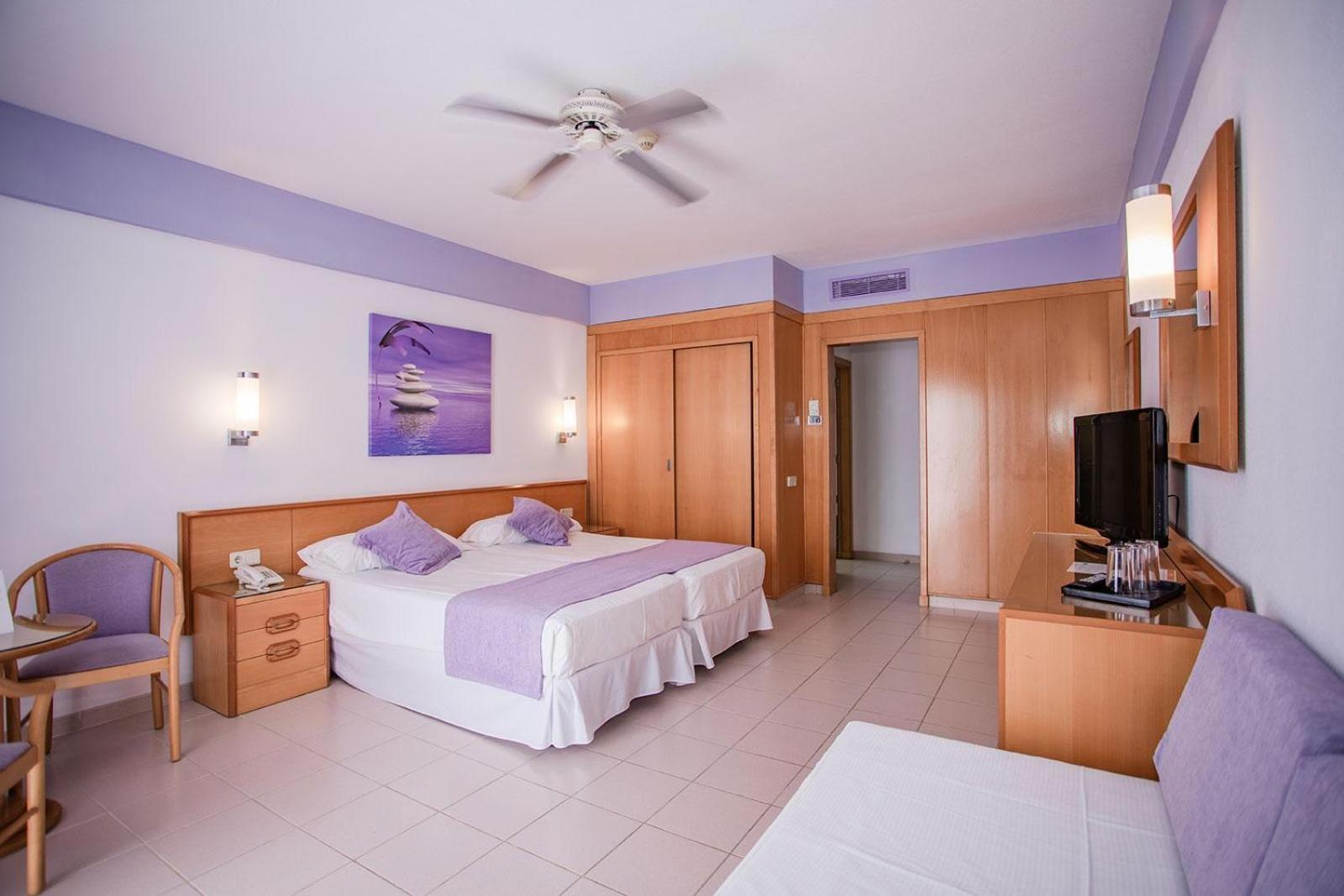 Triple Room Balcony