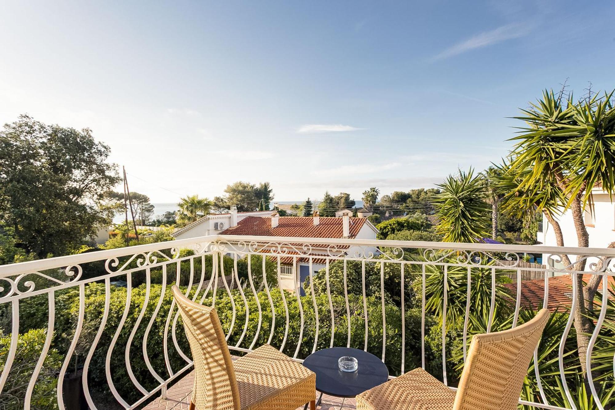 Double Room Balcony Sea View