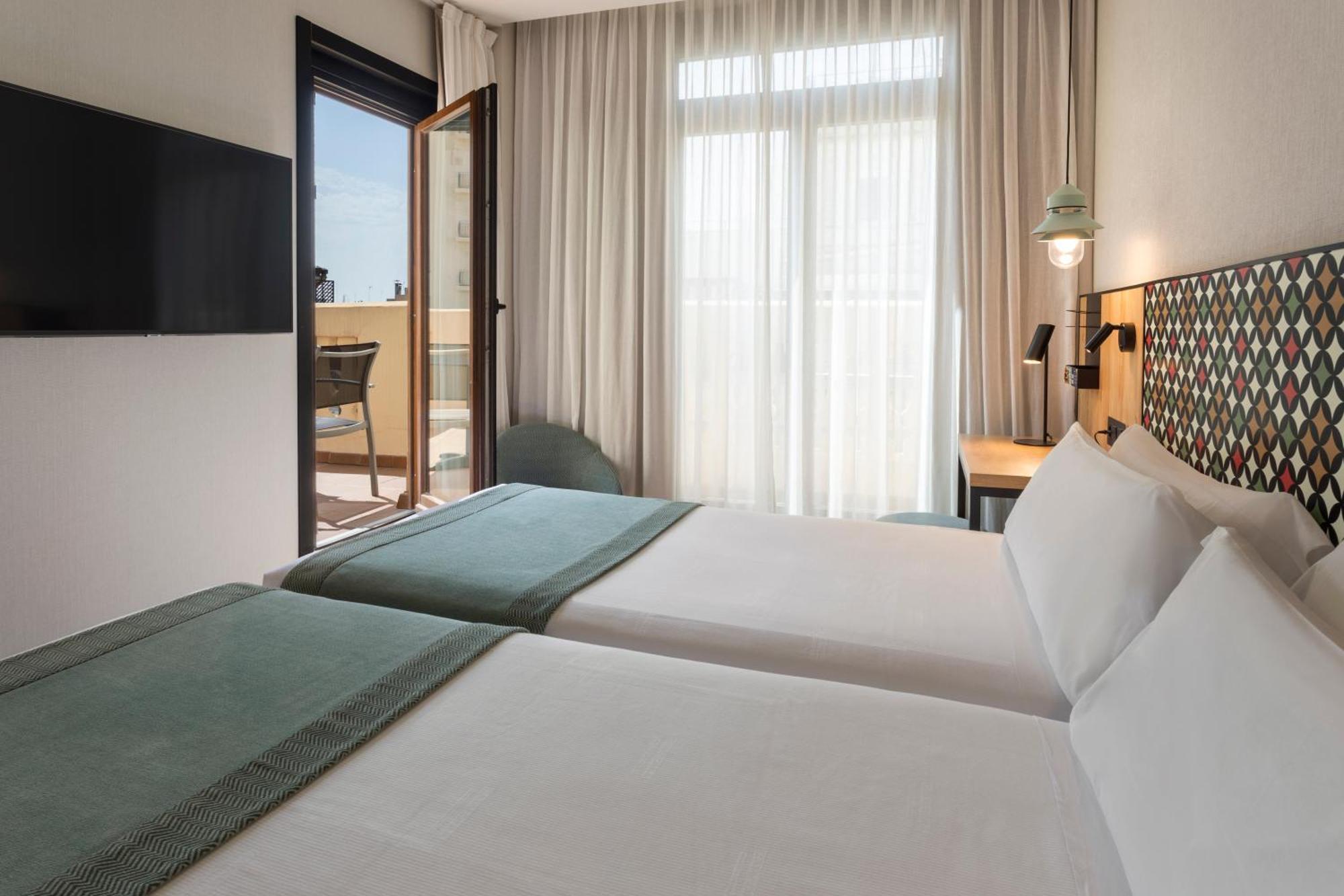Superior Double or Twin Room with Terrace