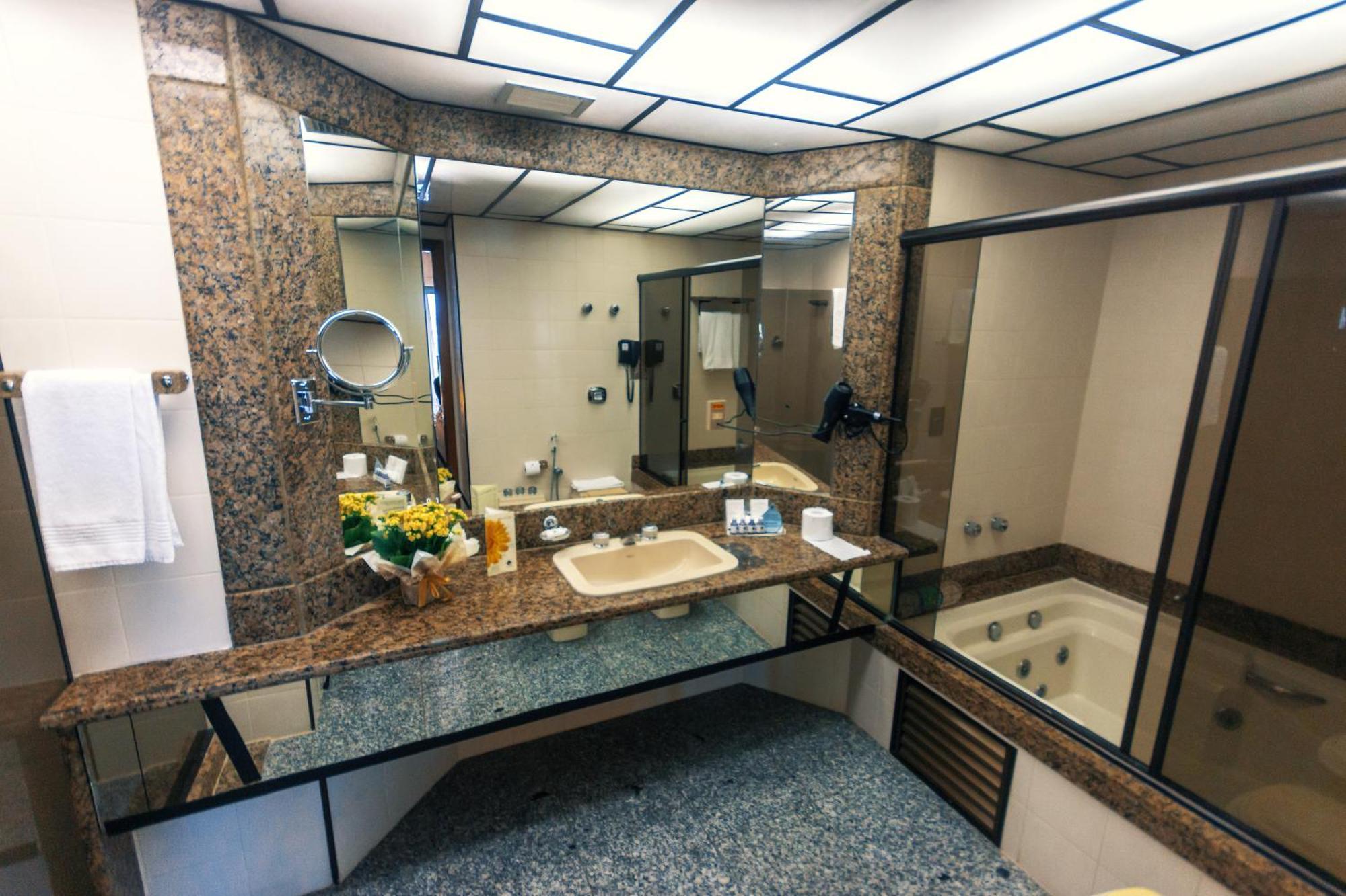 Luxury Suite