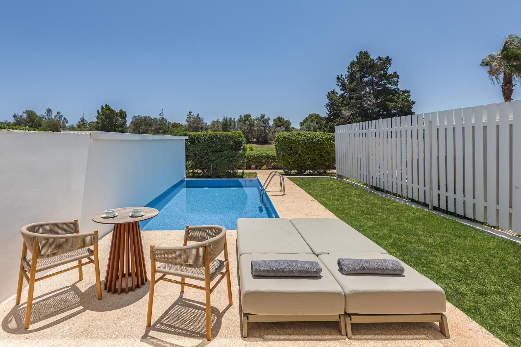 V1PP VIP One Bedroom Suite Private Pool