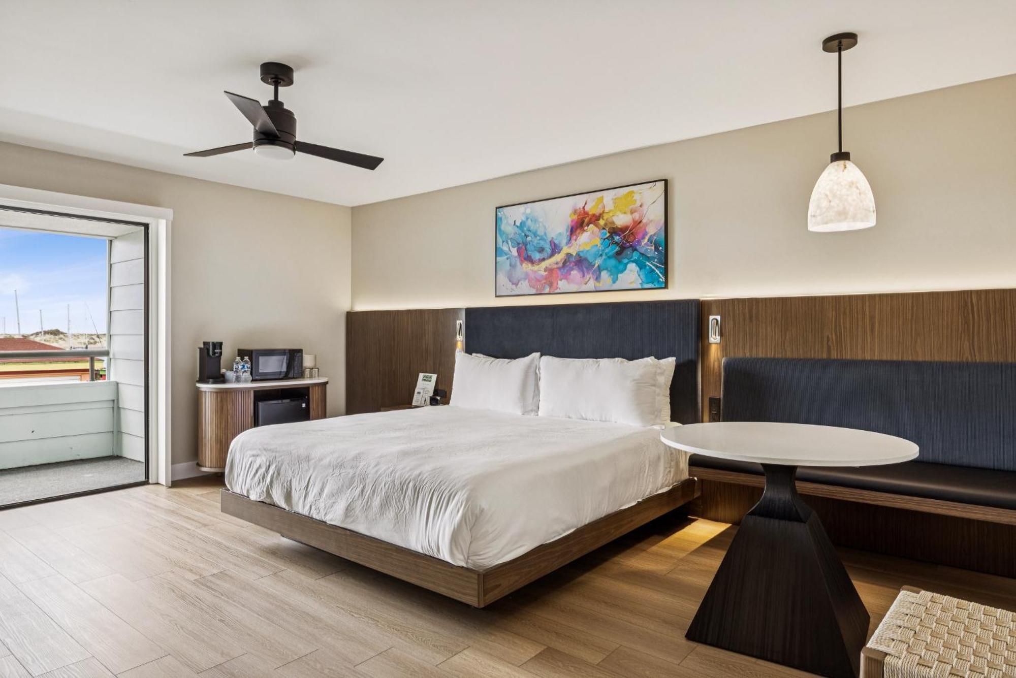 Deluxe Double Room Side Sea View