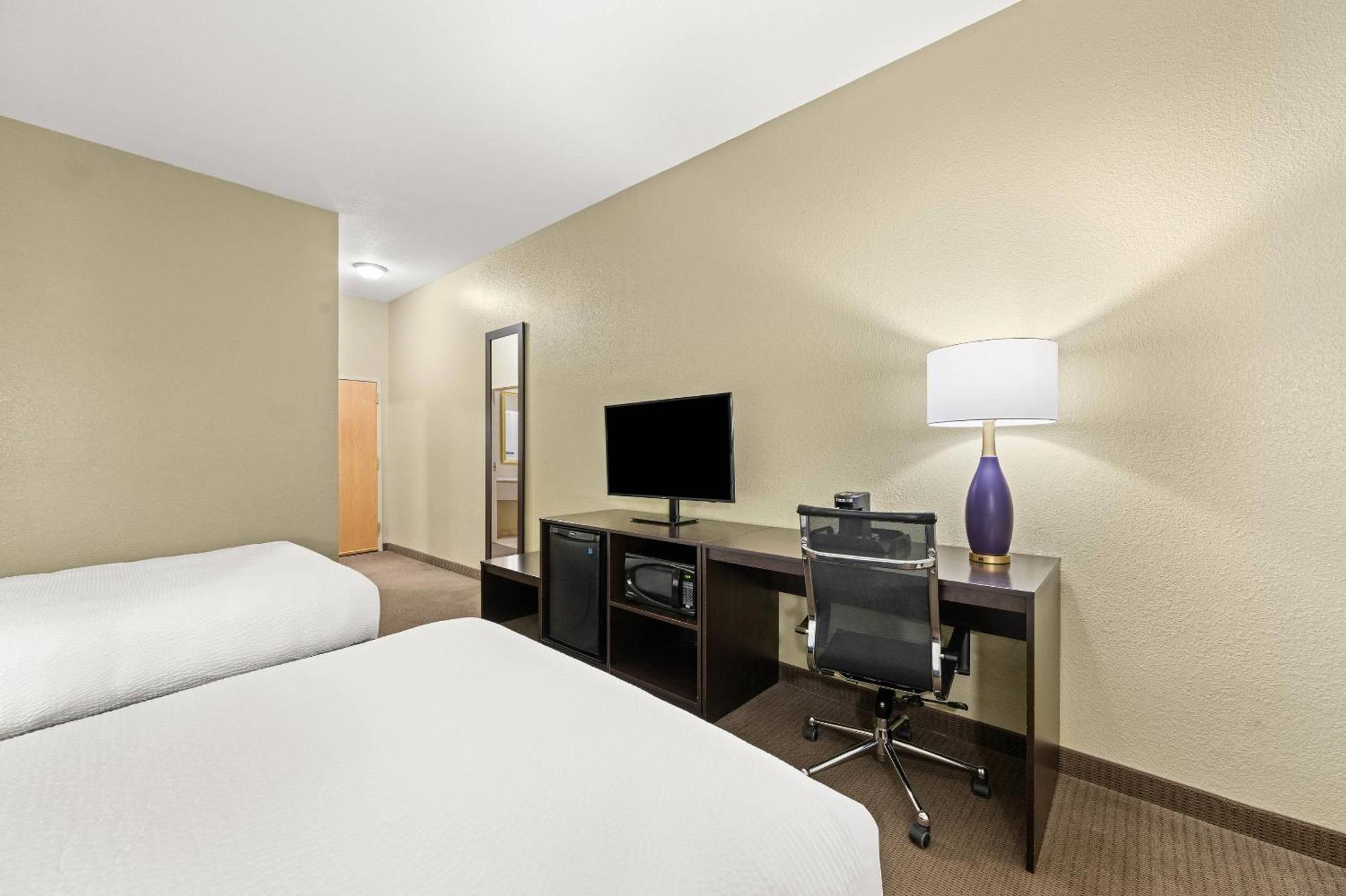 Double Room Two Double Beds Non-Smoking