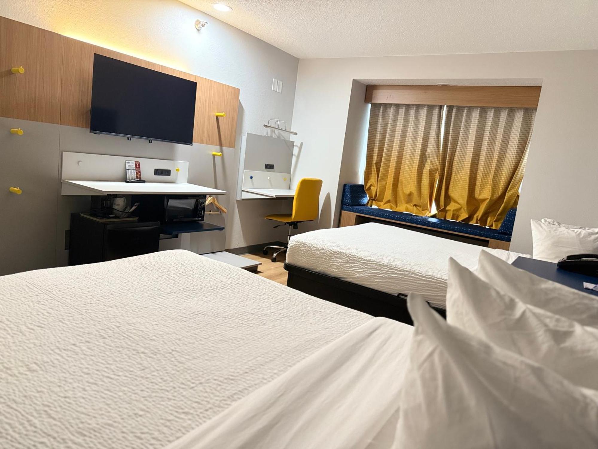 Deluxe Queen Room Two Queen Beds Disability Access Non-Smoking