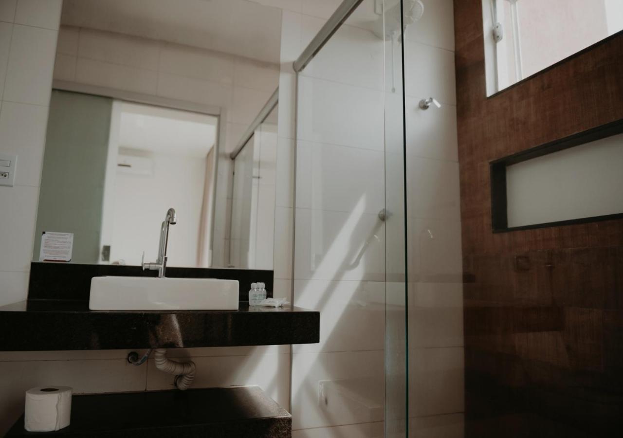 Deluxe Queen Suite