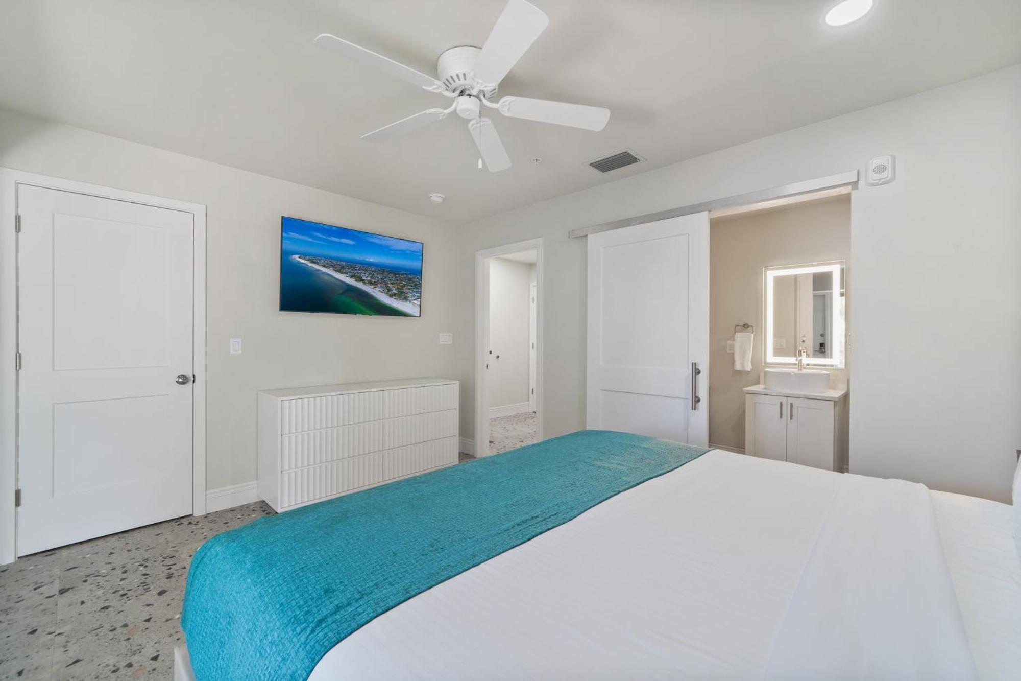 Deluxe Family Suite