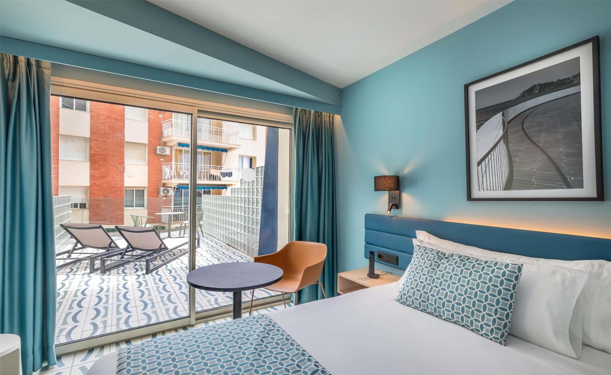 Deluxe Double Room Side Sea View