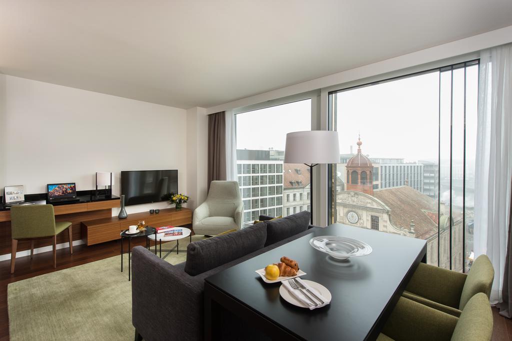 Premier Suite