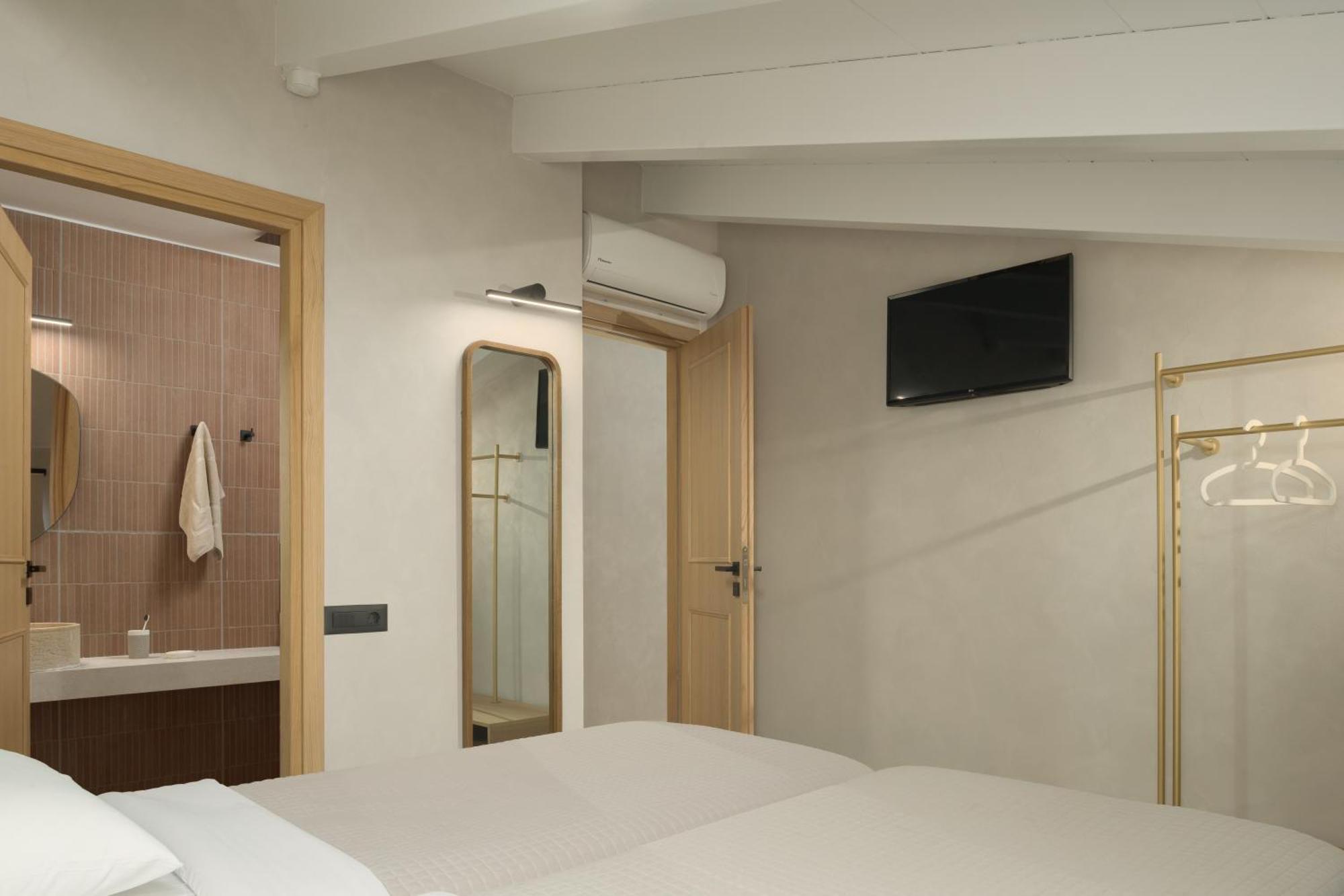 Two-Bedroom Suite Sea View