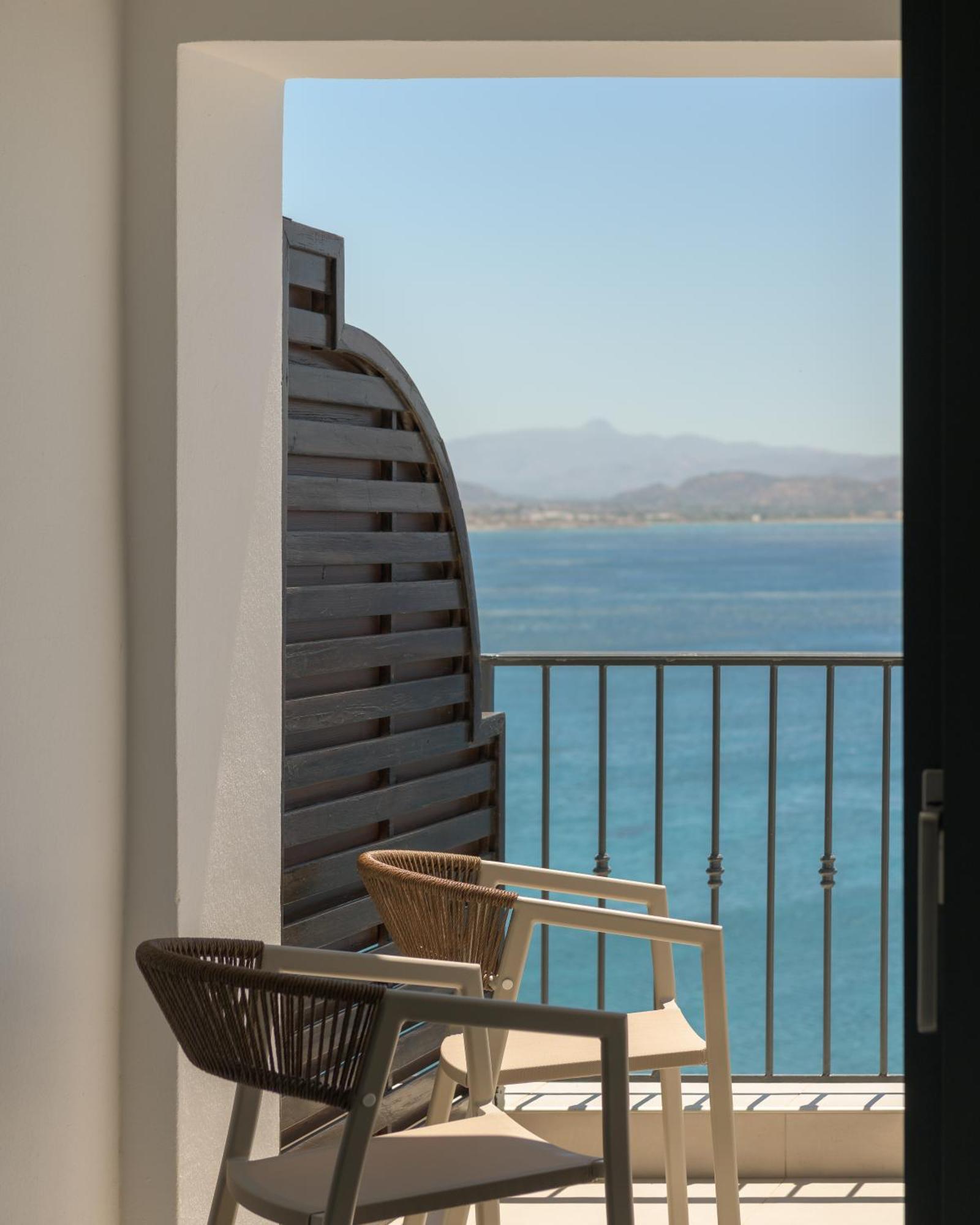 Two-Bedroom Suite Sea View
