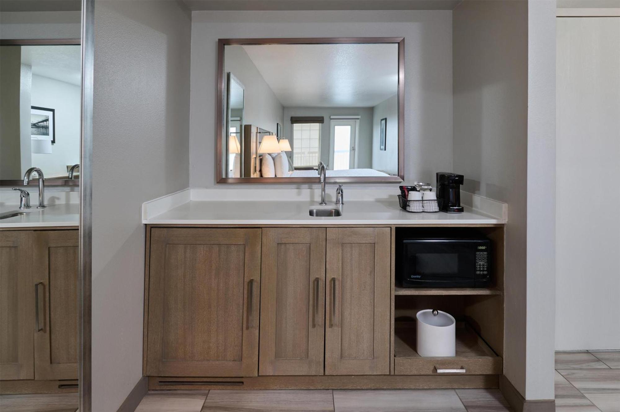 King Studio Suite Non-Smoking