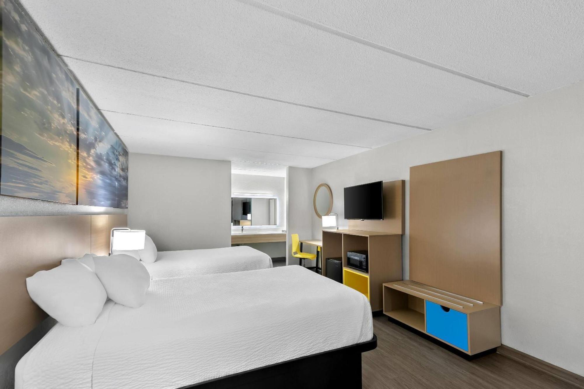 Deluxe Double Room Two Double Beds Non-Smoking