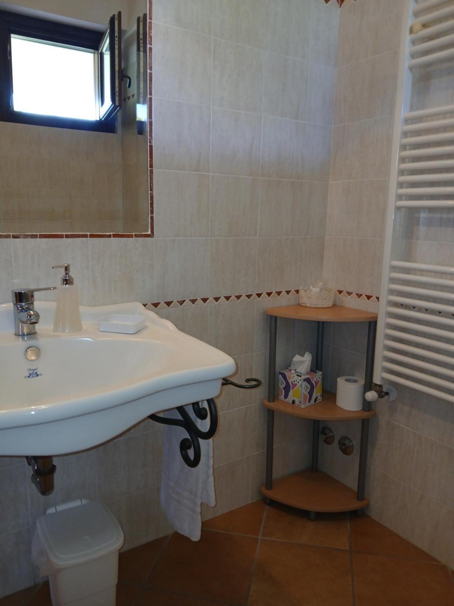 Double Room Private Bathroom