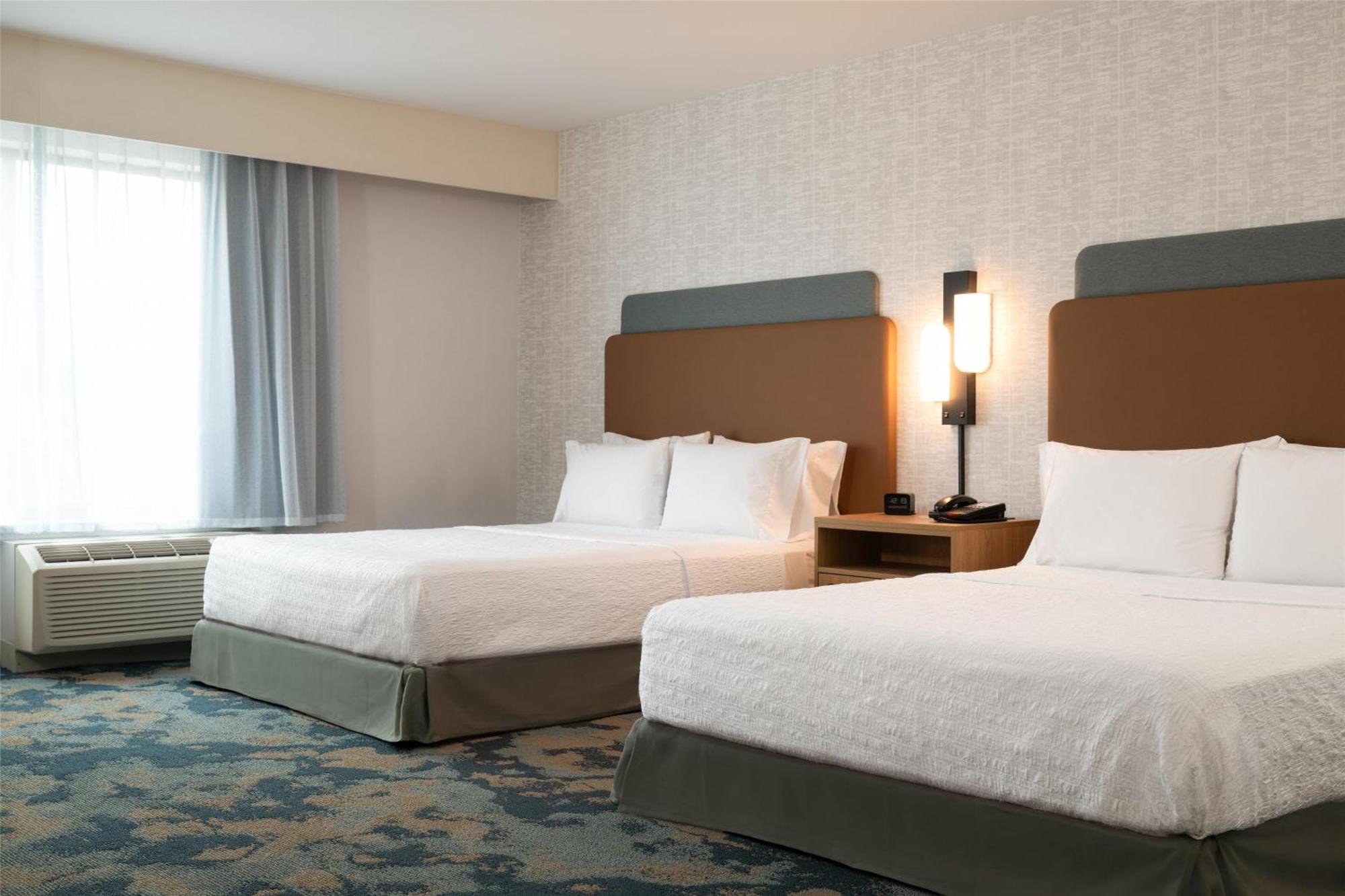 Queen Room Two Queen Beds Mobility Access or Non-Smoking