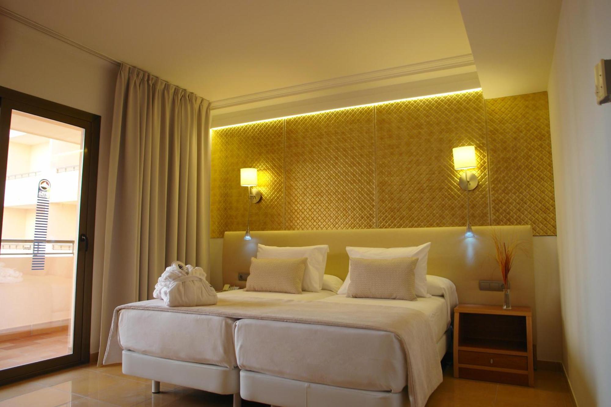 Superior Double or Twin Room,1695318256:JPEG