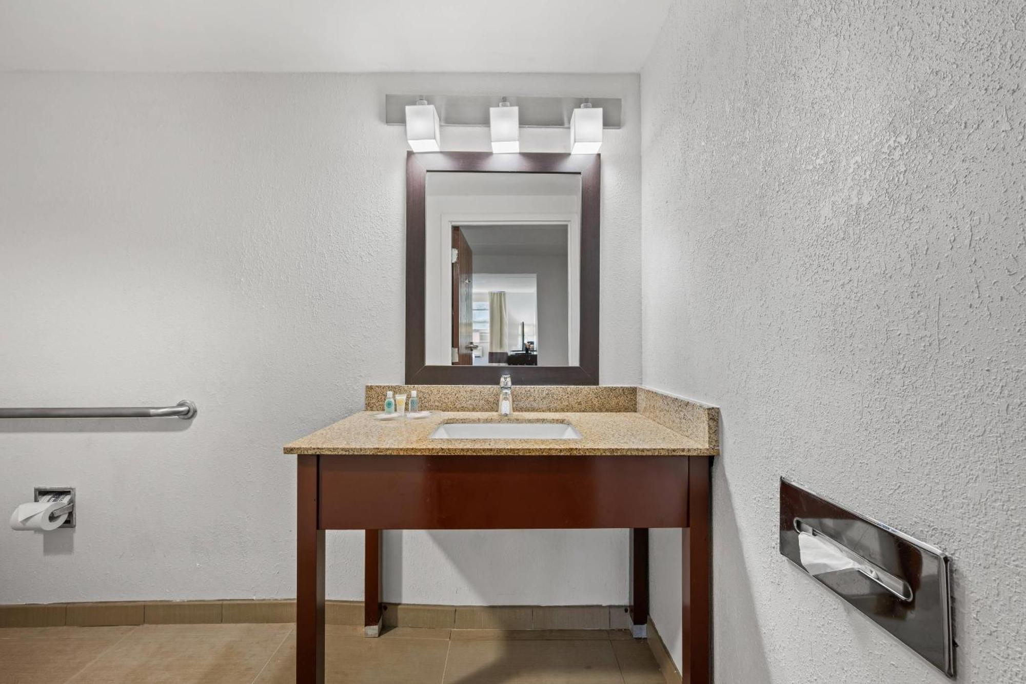 Double Suite Disability Access