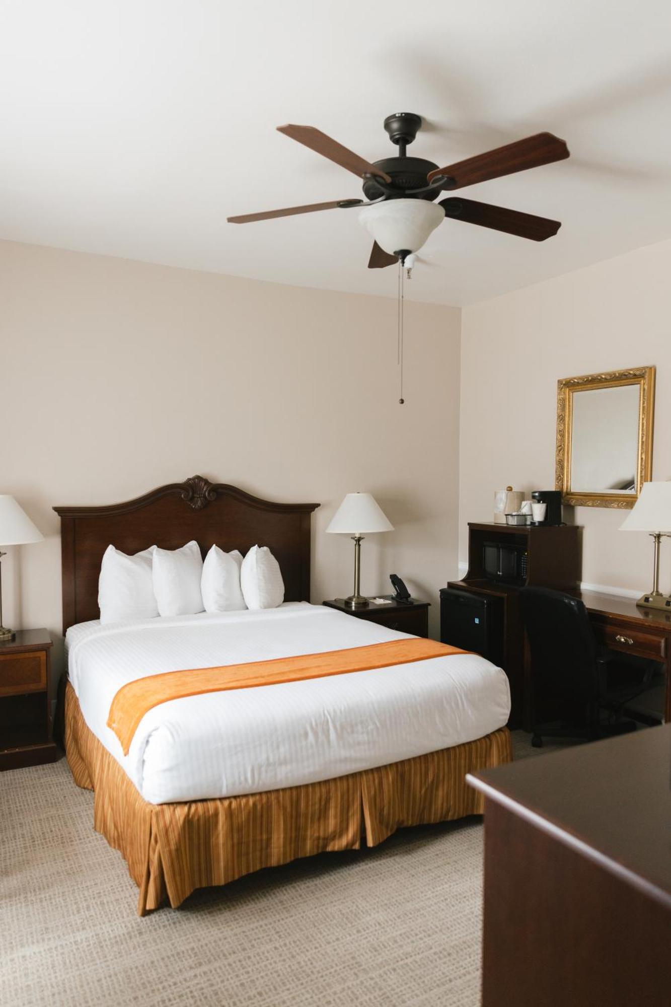 Queen Room