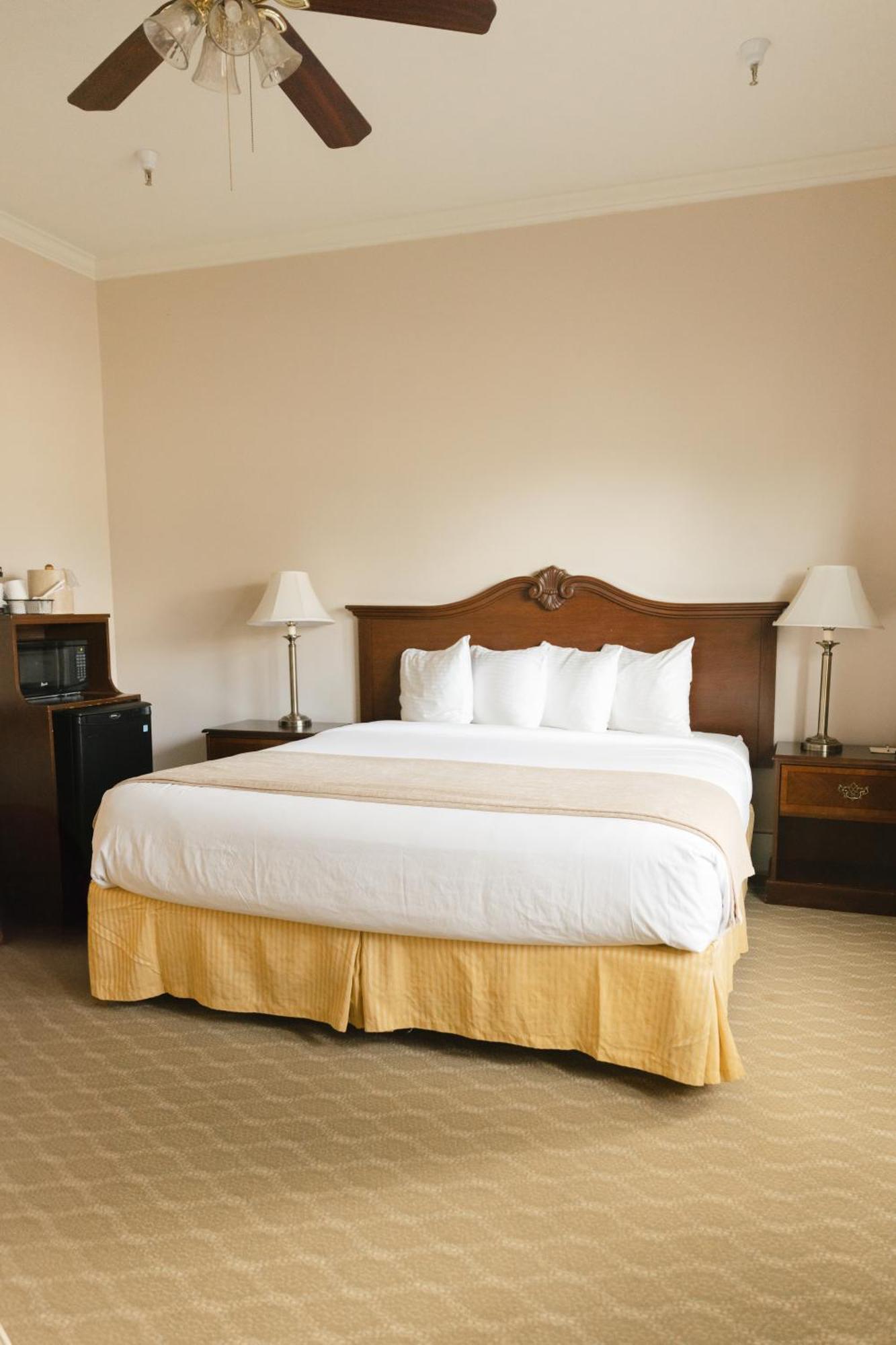 Standard King Room