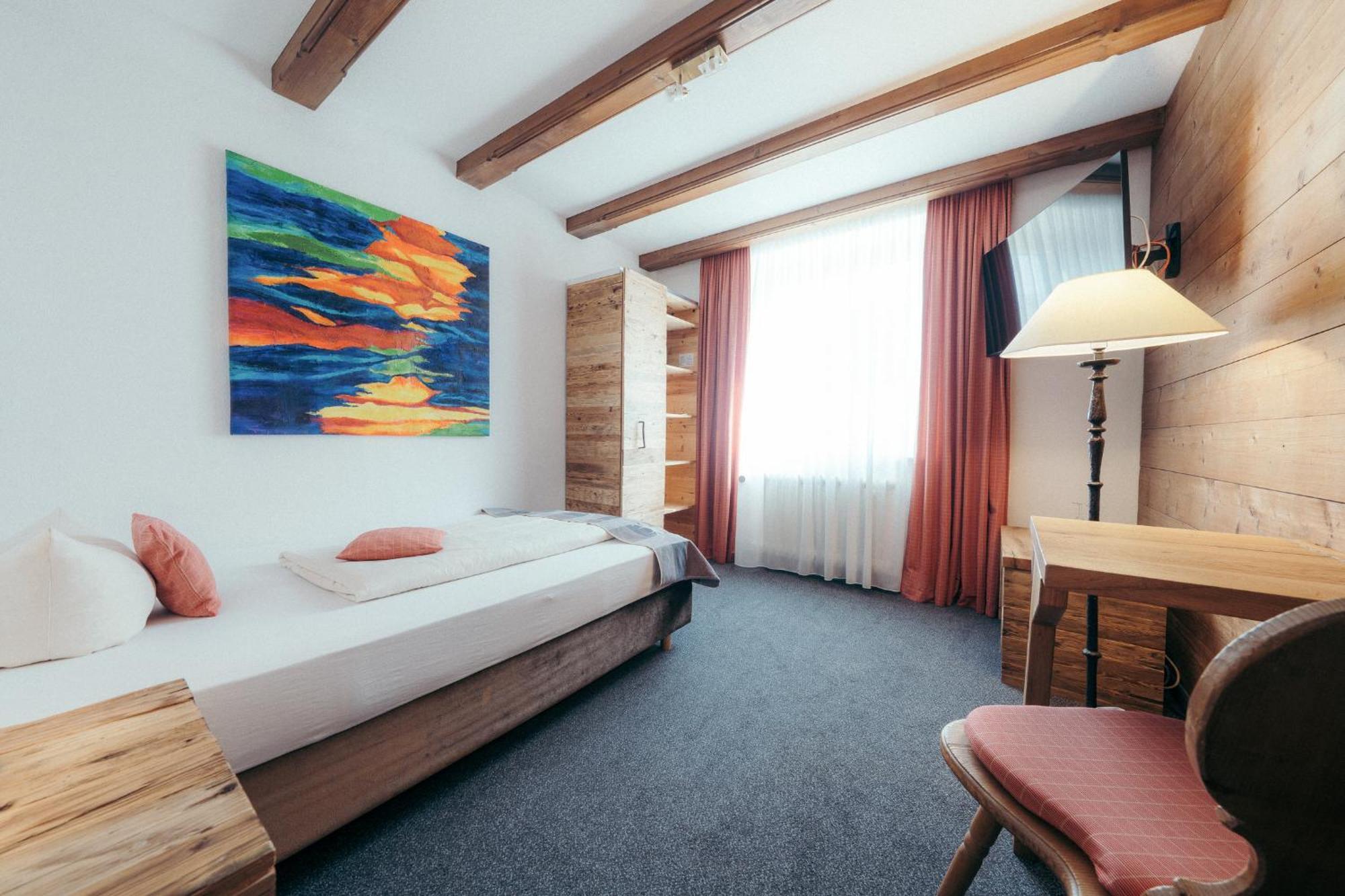 Single Room Street View