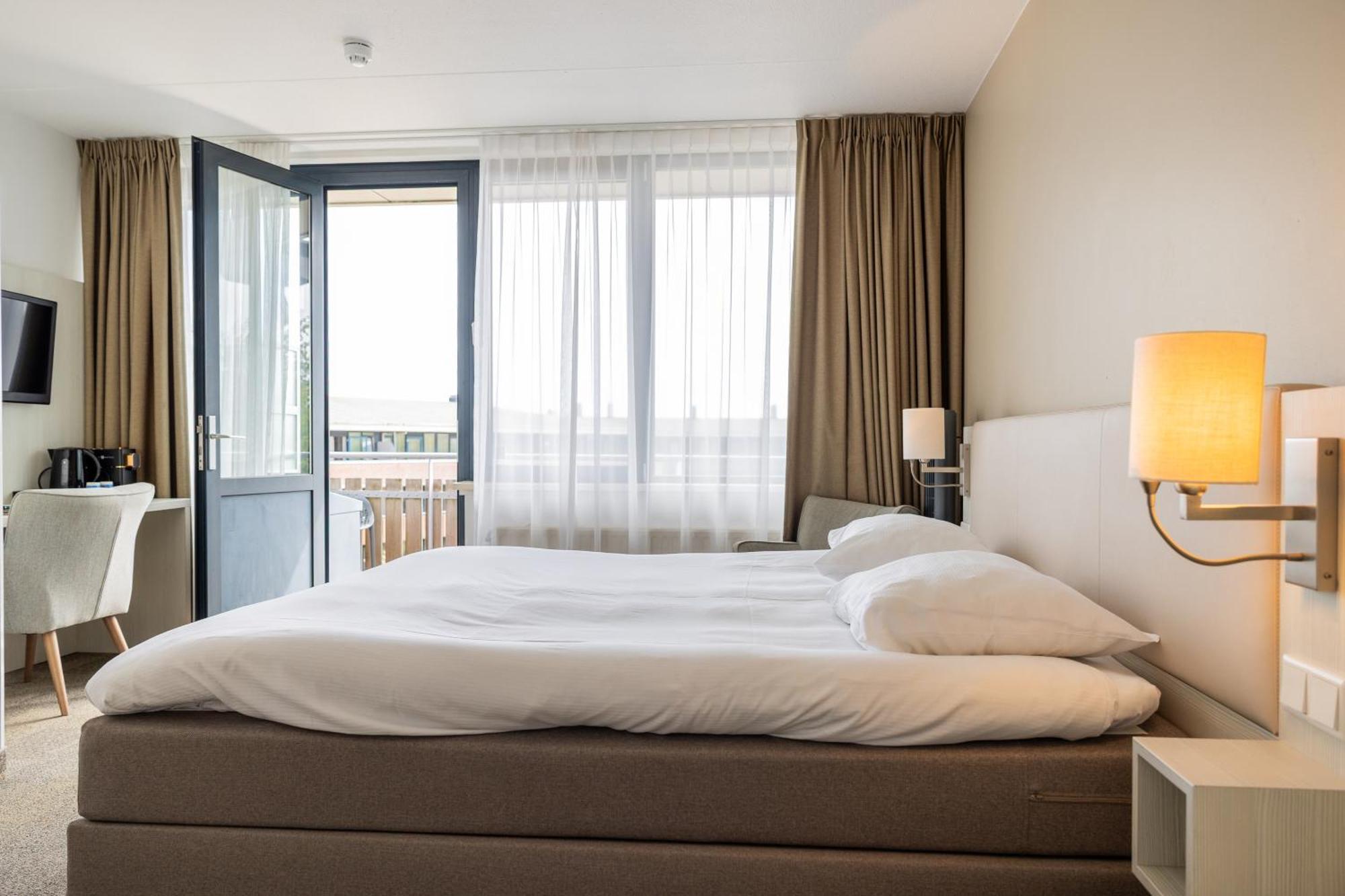 Balcony Room