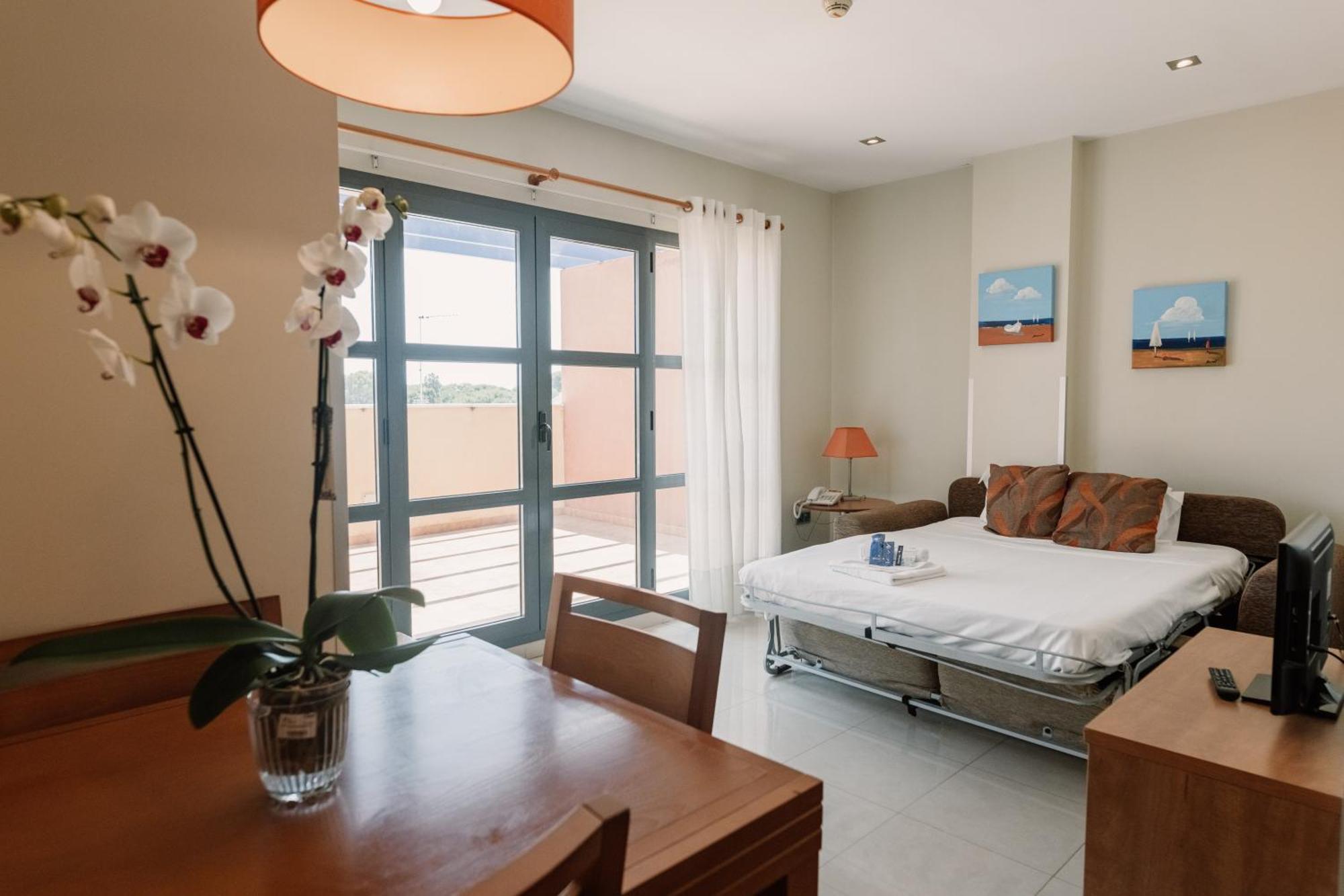 One-Bedroom Apartment Terrace