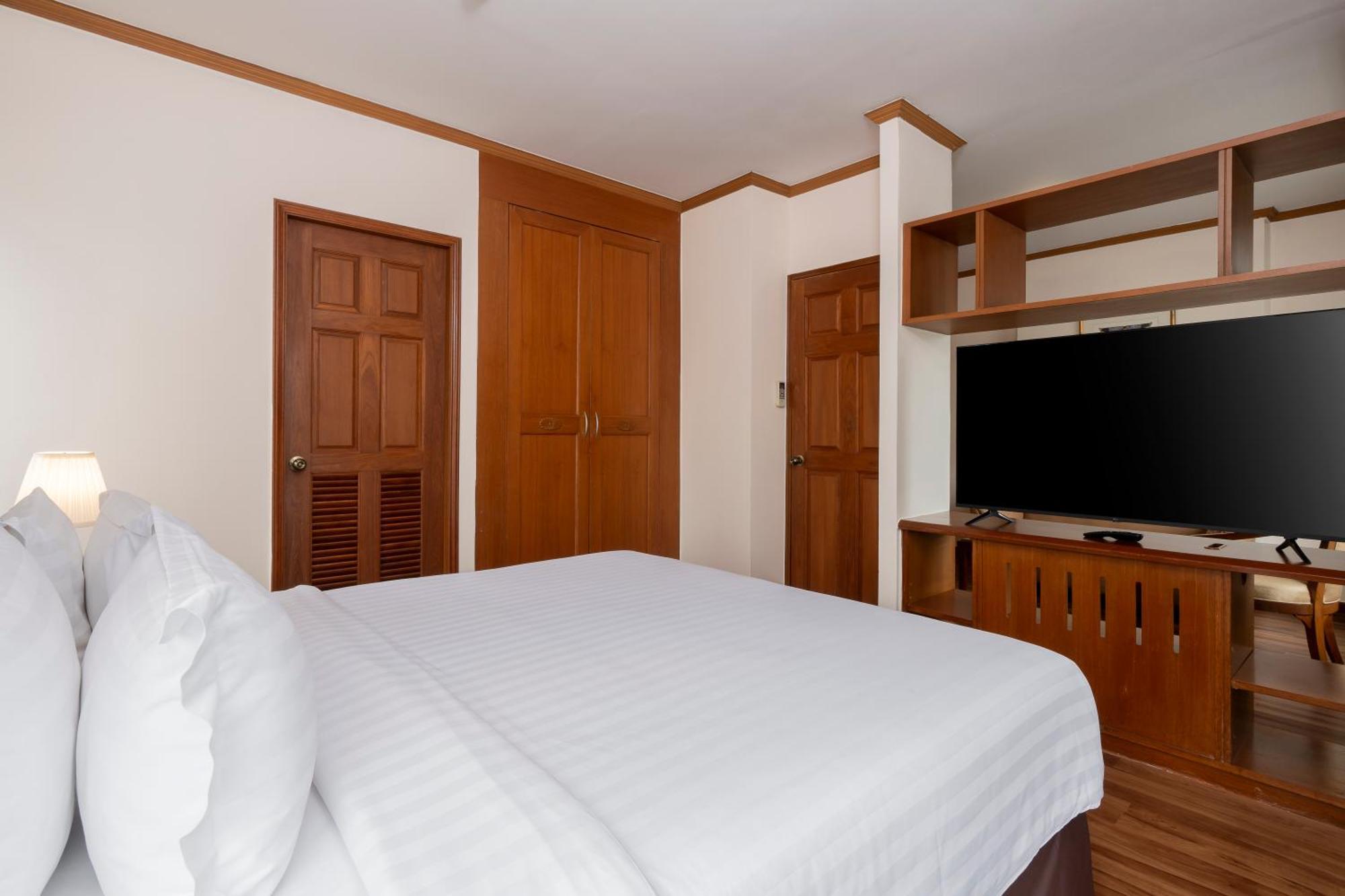 One-Bedroom Suite Smoking
