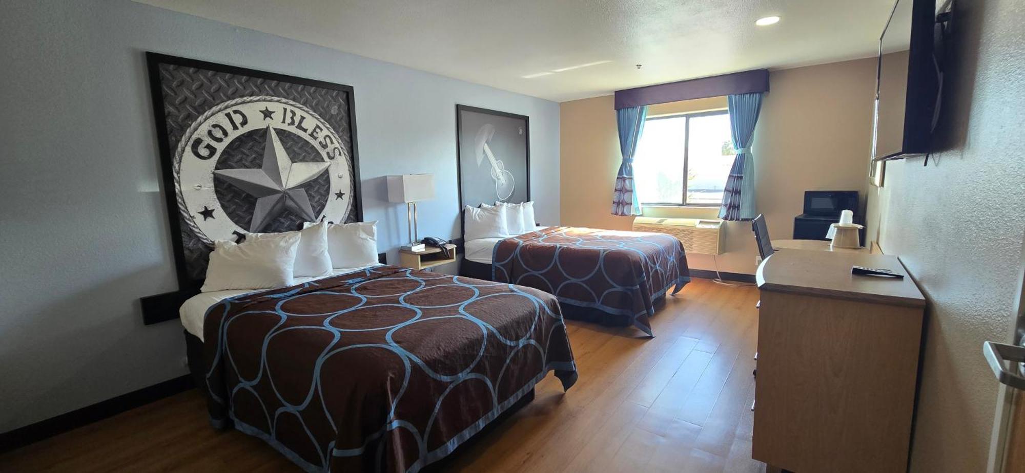 Double Room Two Double Beds Bath Tub Mobility Accessible or Non-Smoking