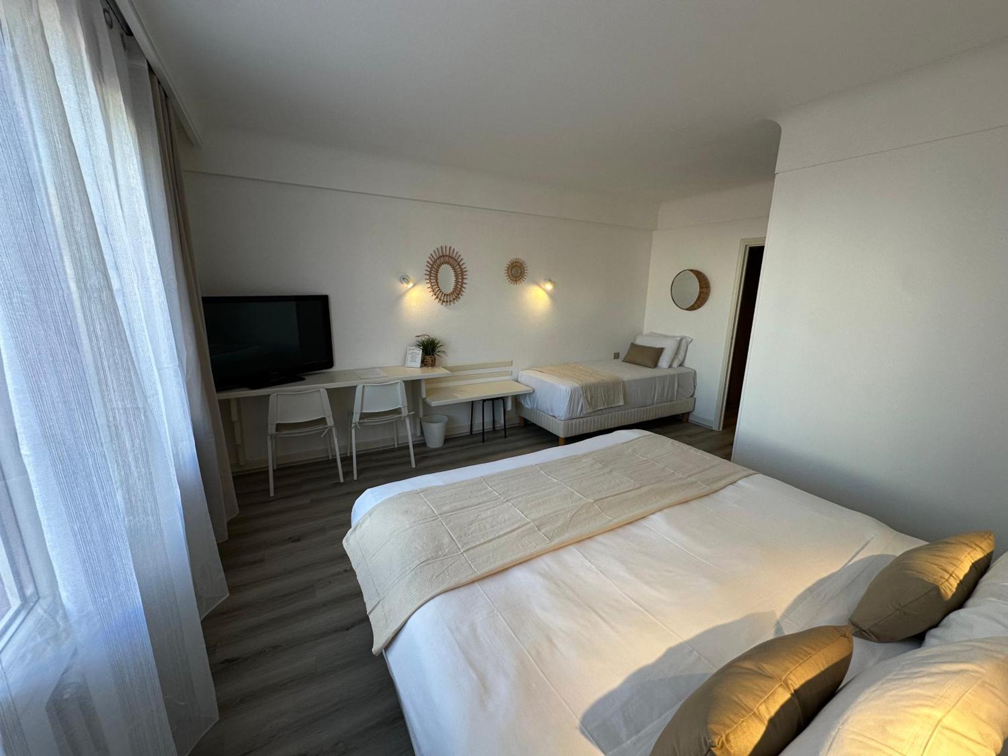 Superior Triple Room