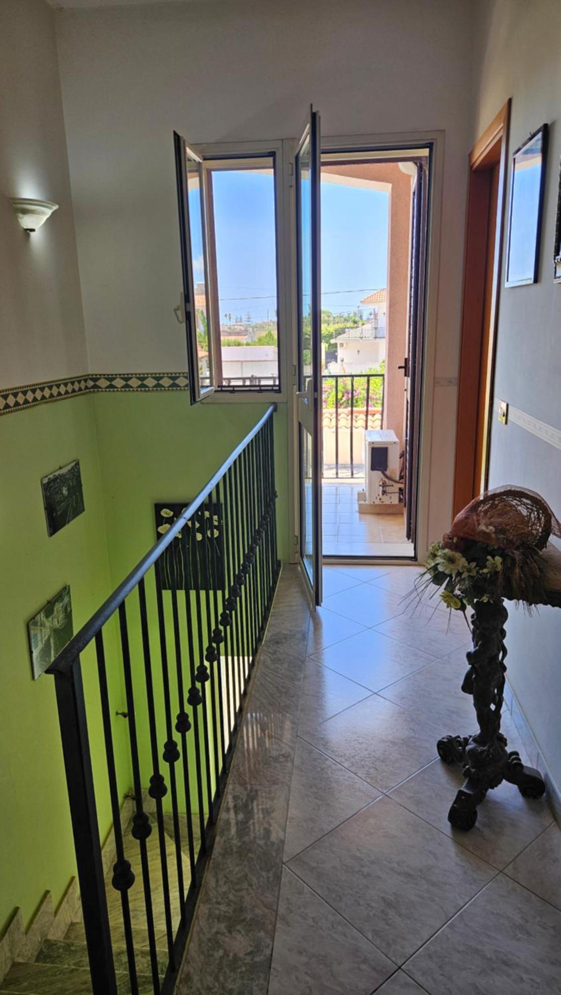 Double or Twin Room Private External Bathroom