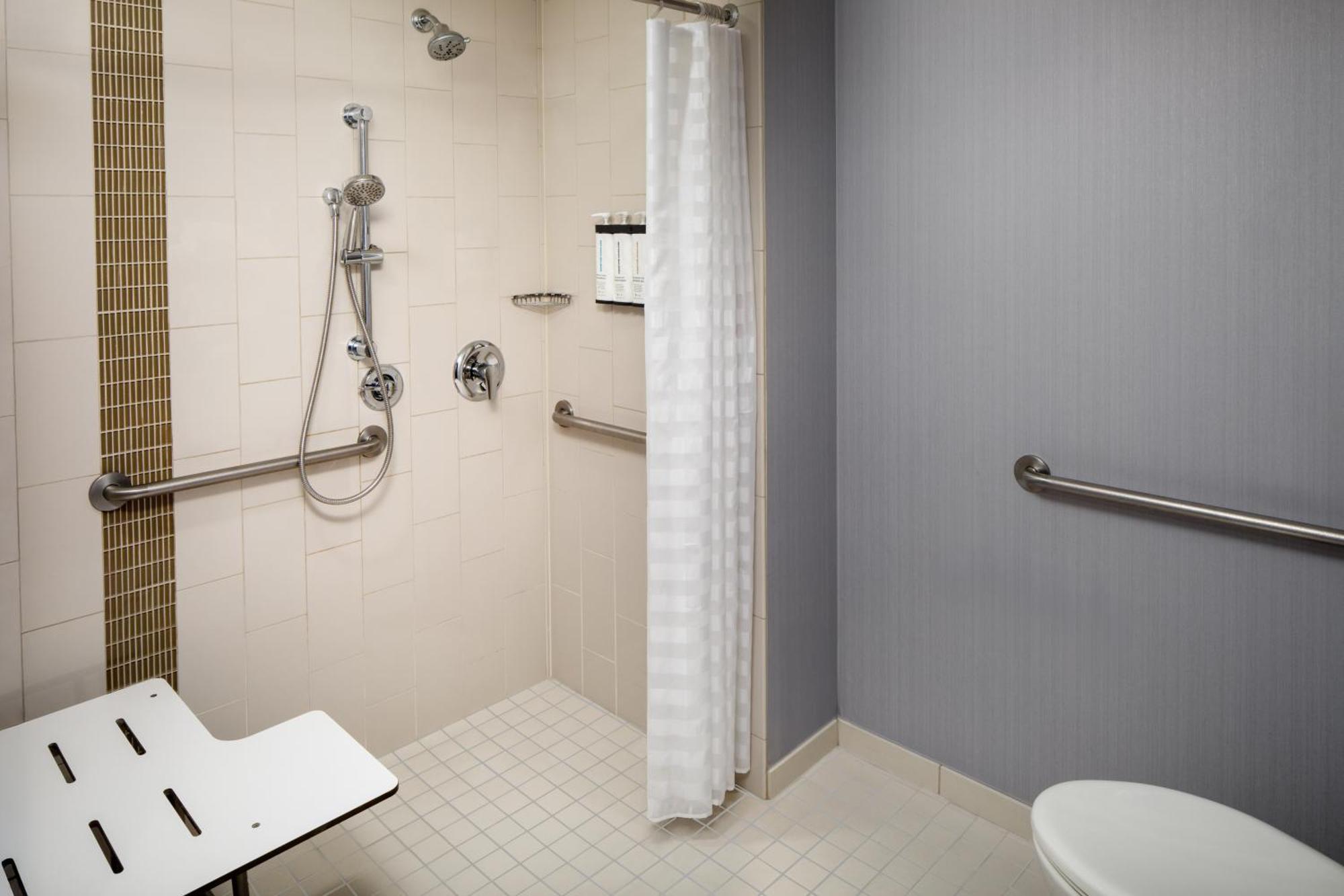 King Room Sofa Bed Roll Shower Disability Access