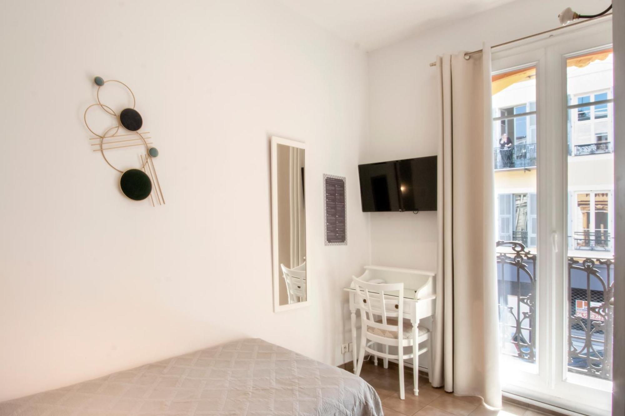 Small Single Room