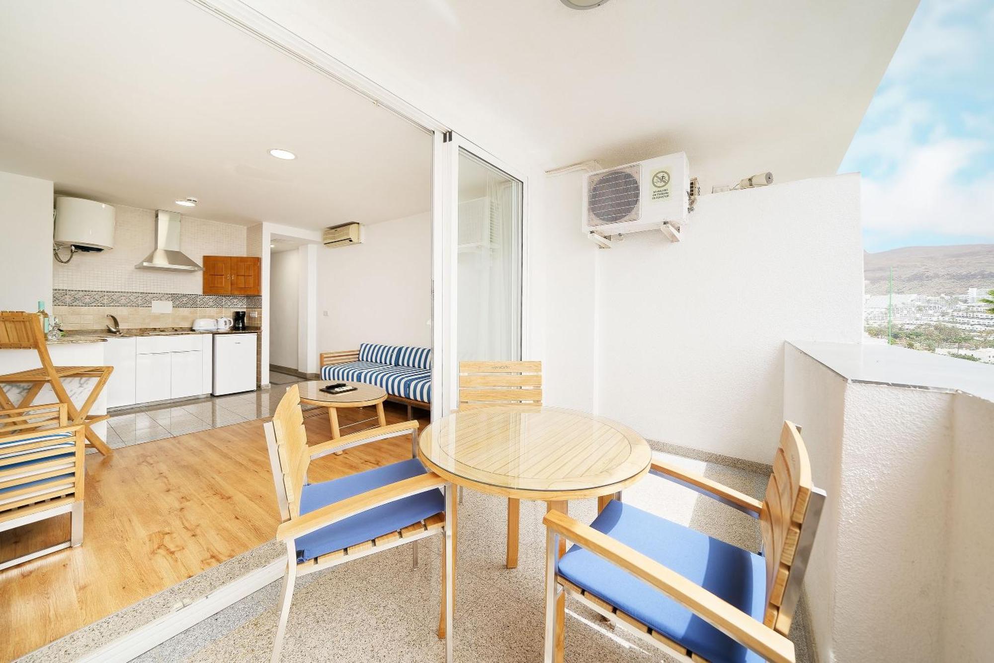 Superior One-Bedroom Apartment