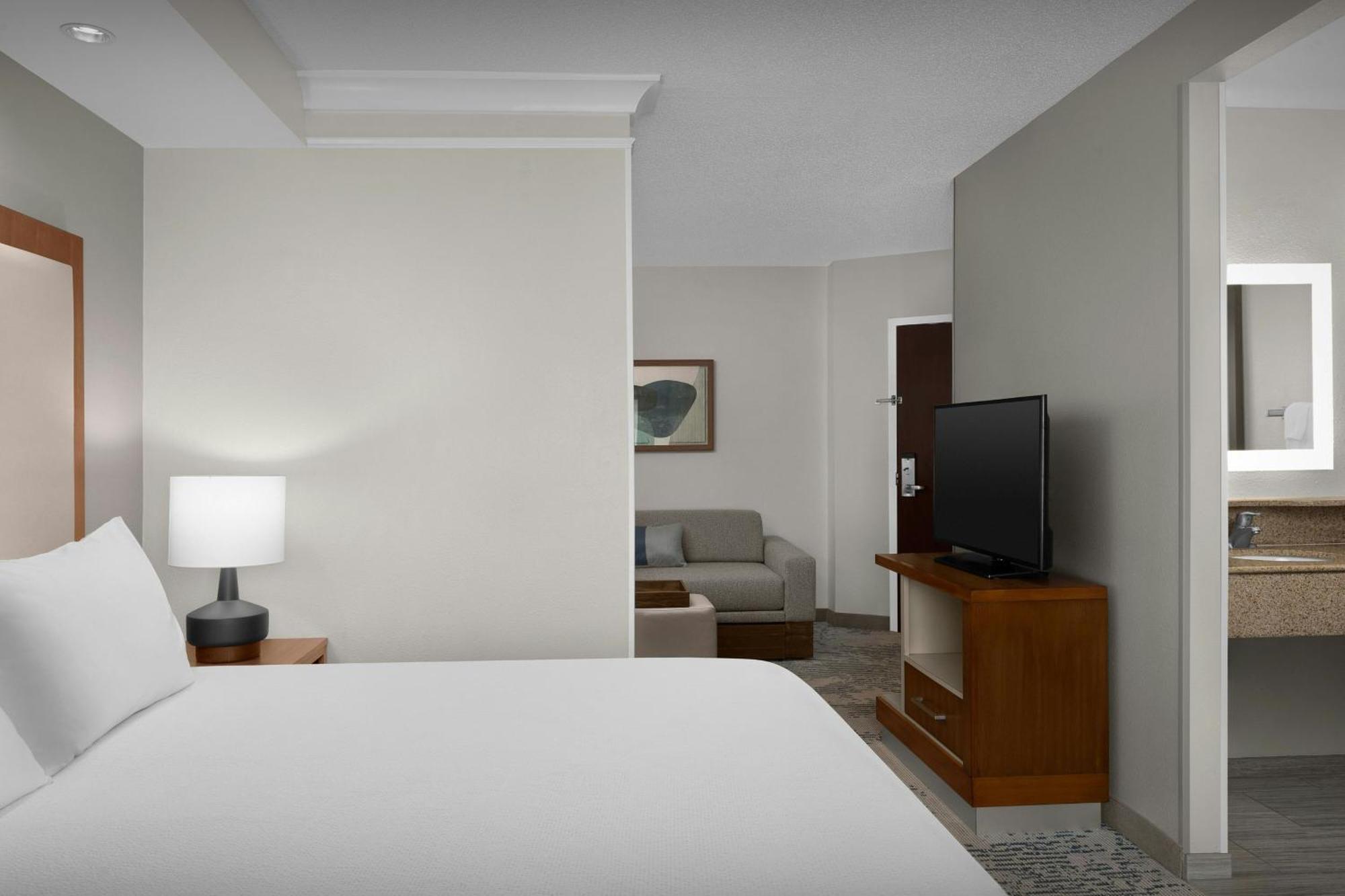 King Suite with Trundle Sofa,1697085422:JPEG