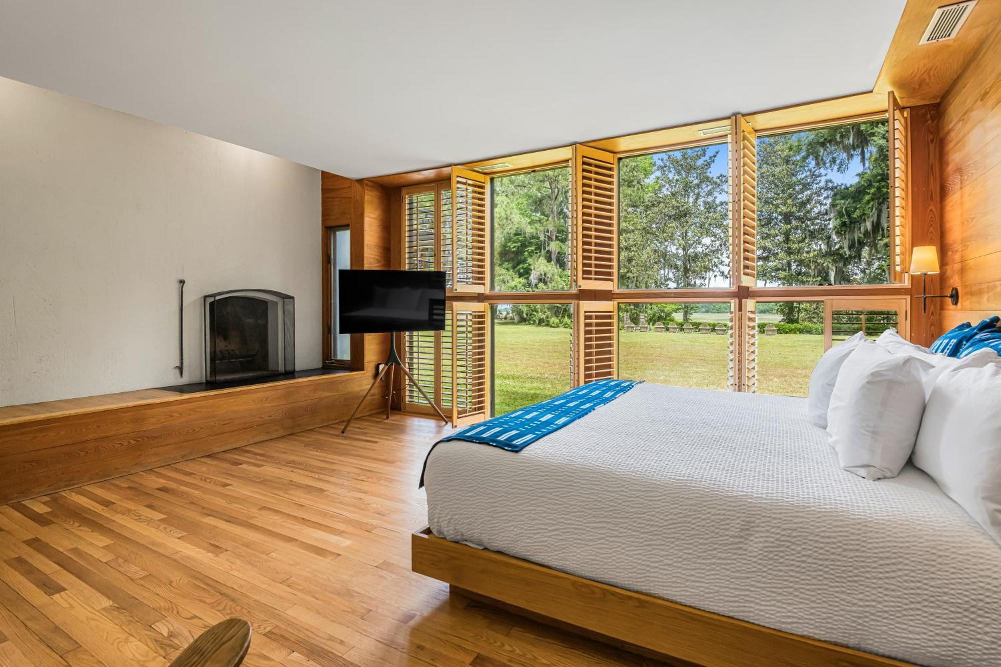 King Room with Courtyard View,1697906709:JPEG